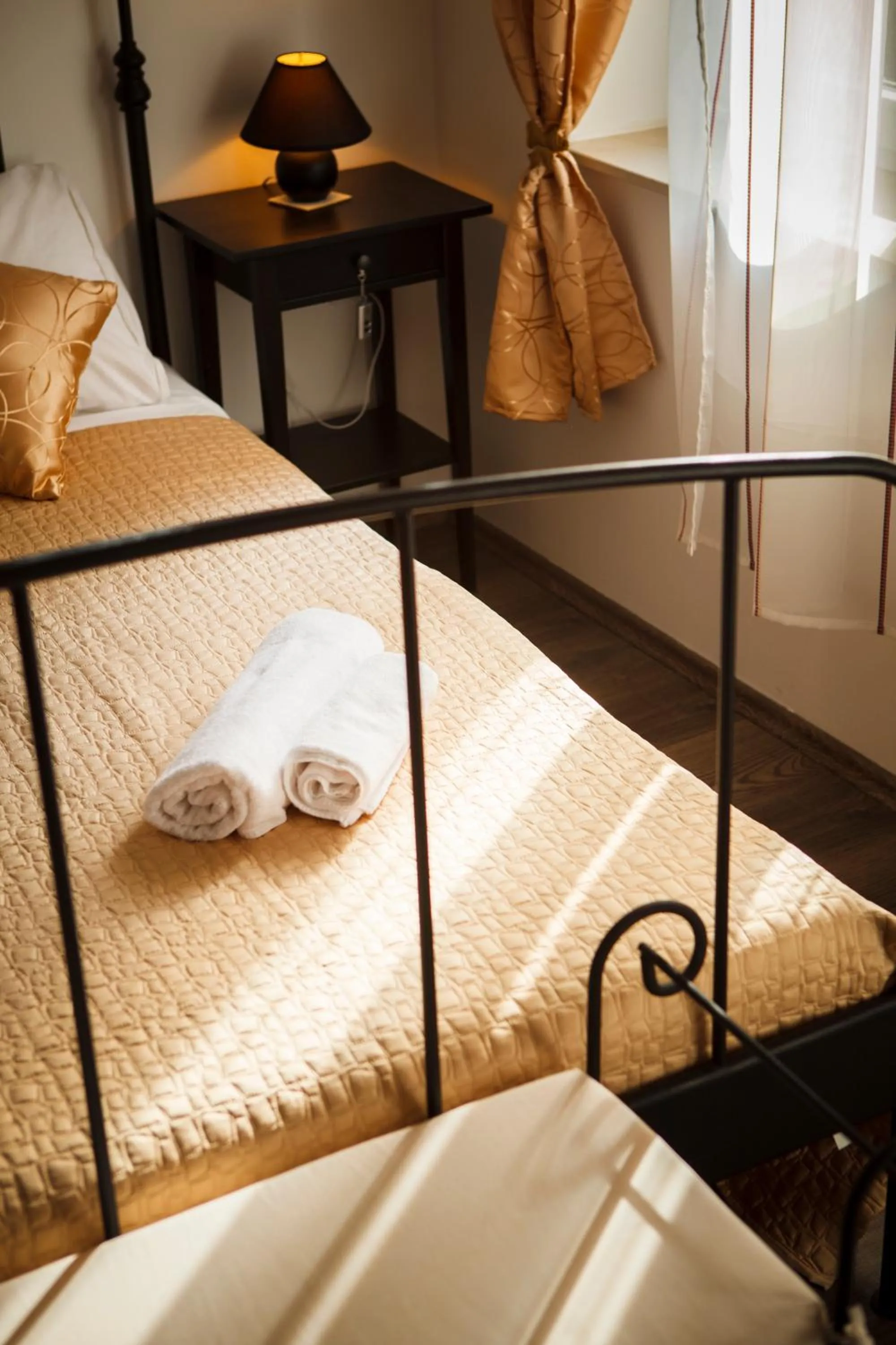 Bedroom, Bed in Prior Suites Split