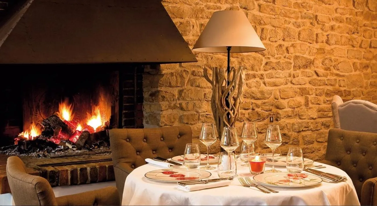 Restaurant/places to eat in L'Etoile d'Or