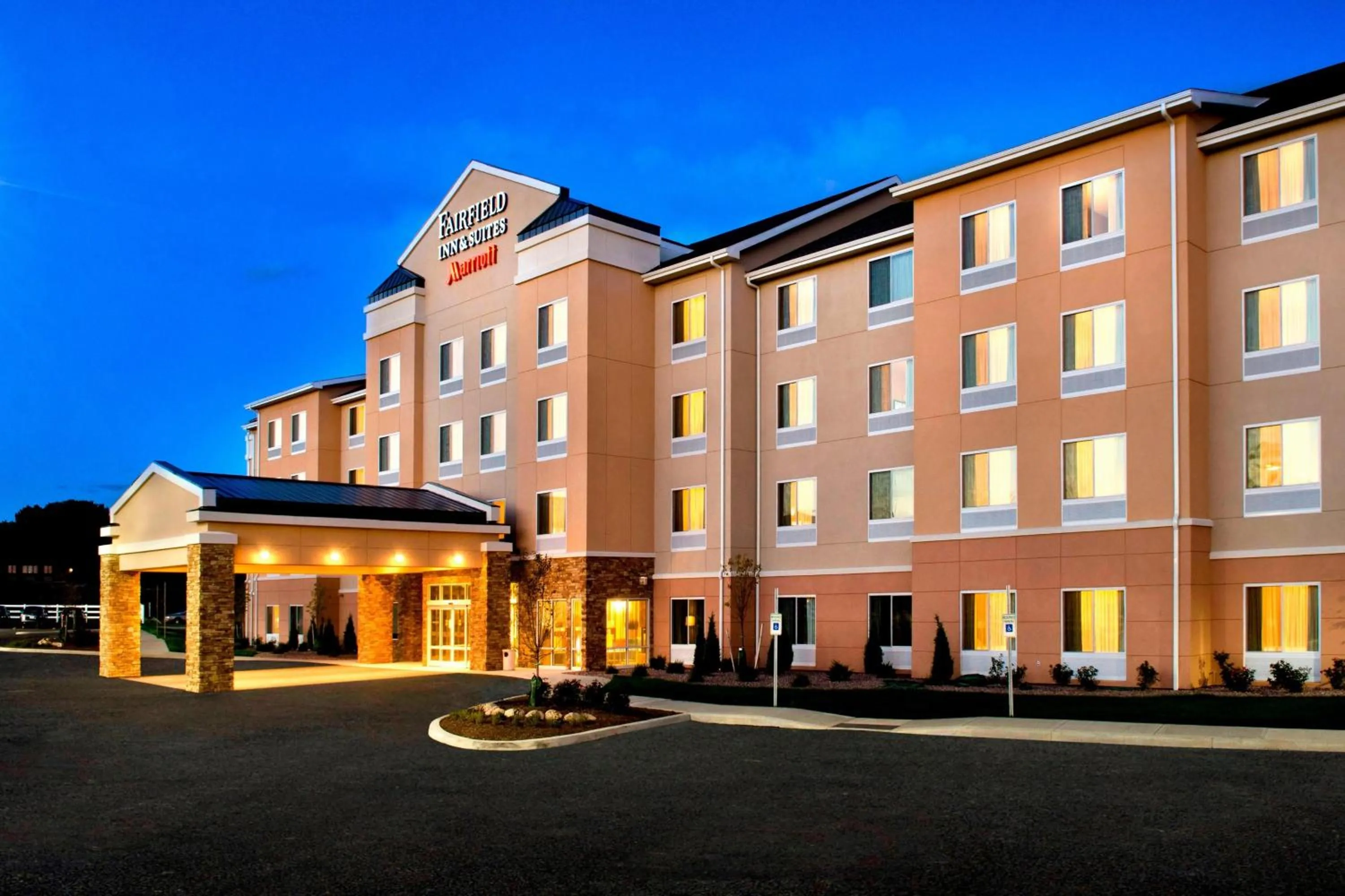 Property building in Fairfield Inn & Suites by Marriott Watertown Thousand Islands