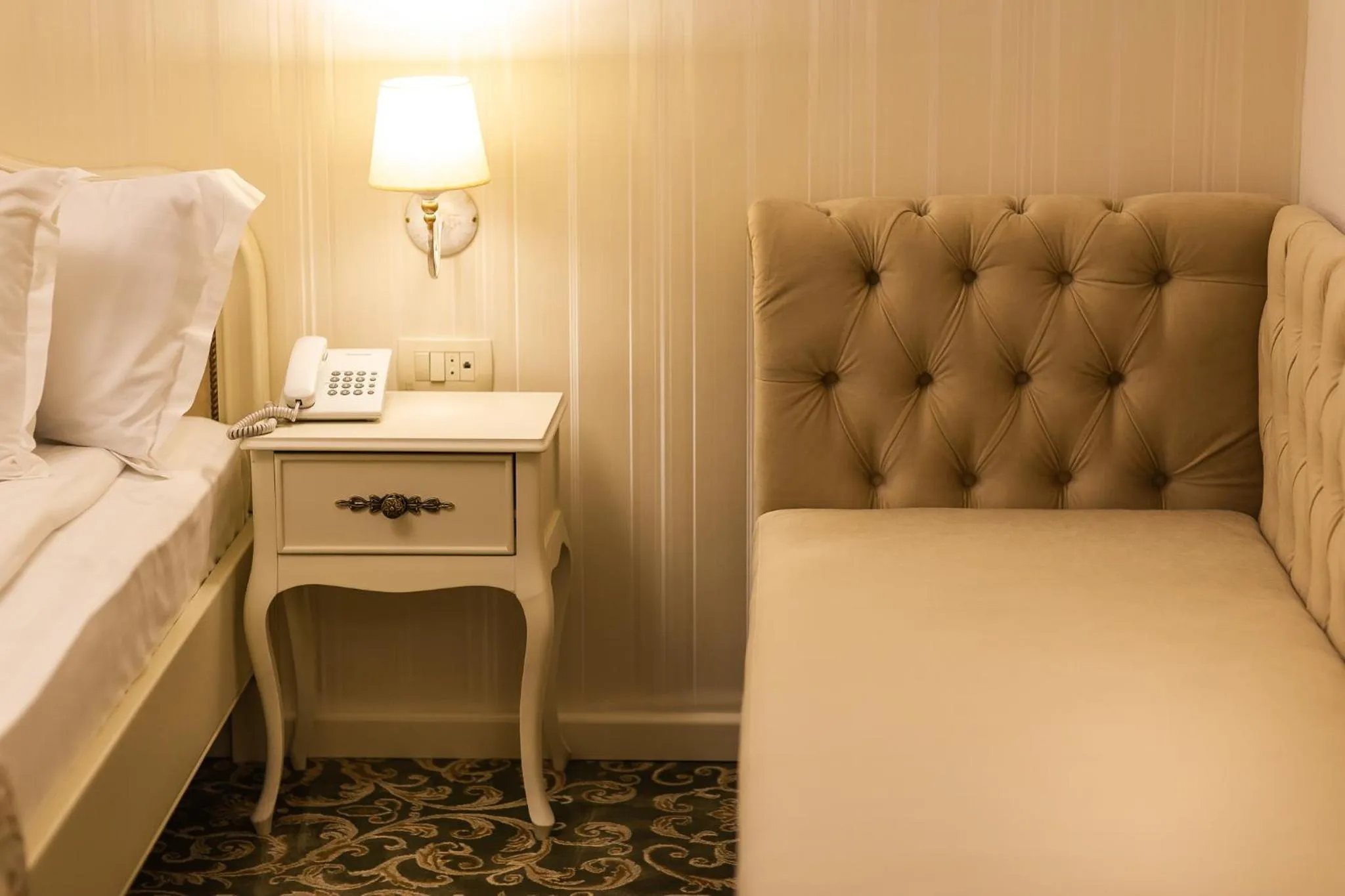 cot, Bed in Ave, Alba!