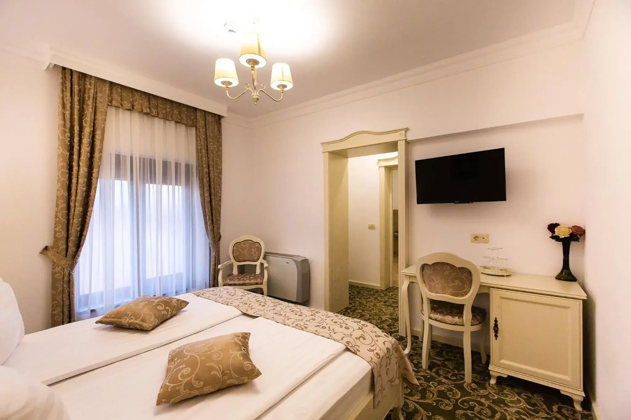 Camera Double 4* - single occupancy in Ave, Alba! Camera Double 4* - single occupancy in Ave, Alba!