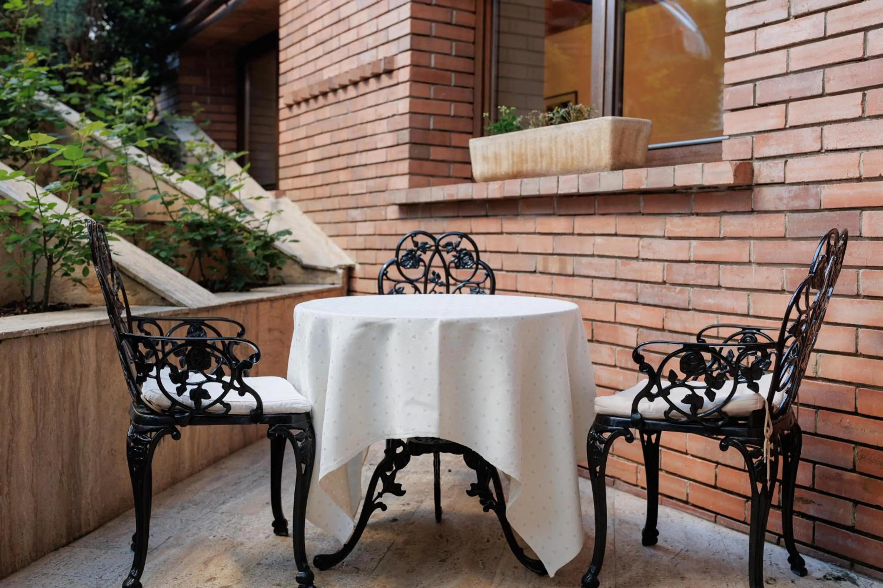 Day in La Maison de Caroline