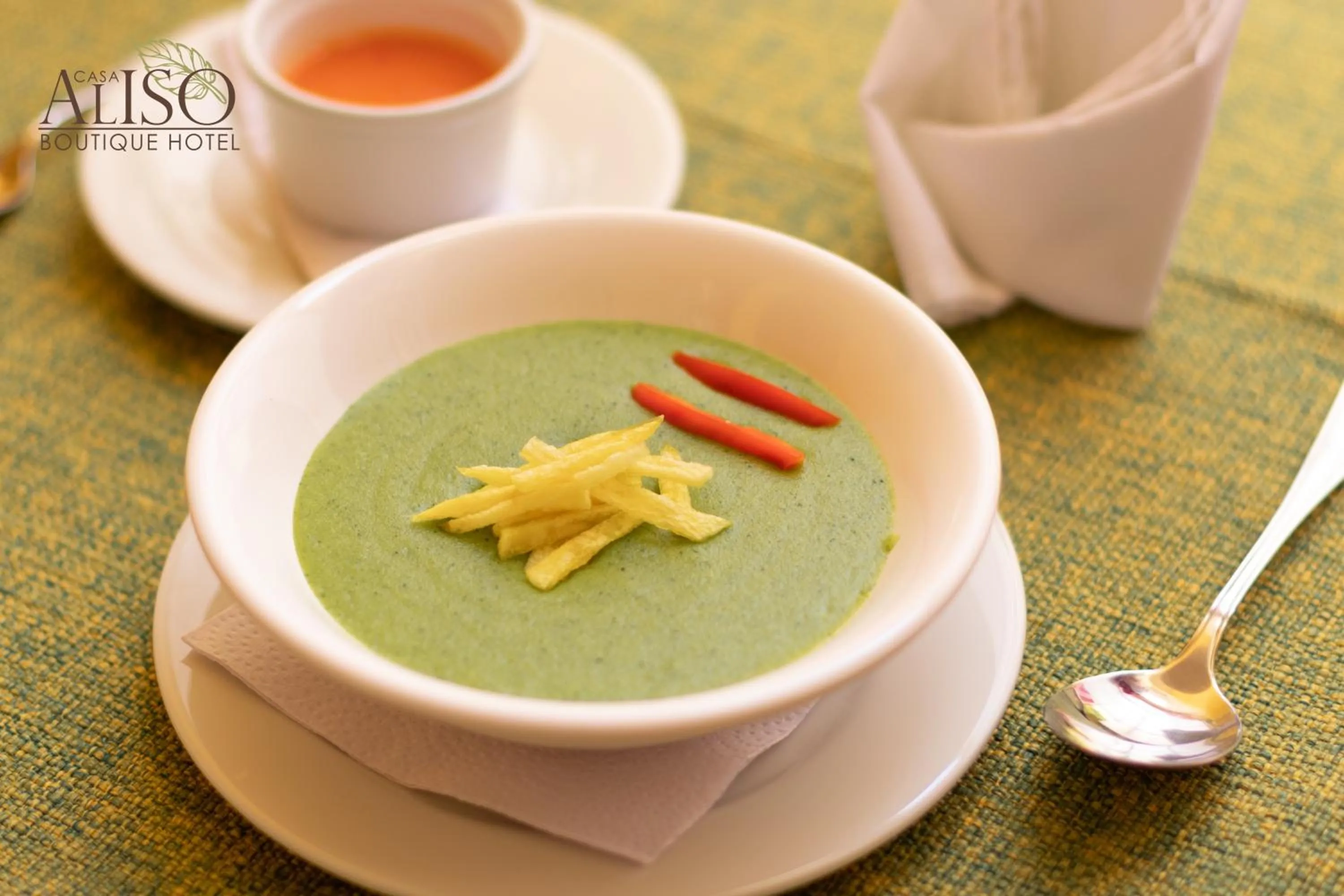 Restaurant/places to eat in Casa Aliso Hotel Boutique