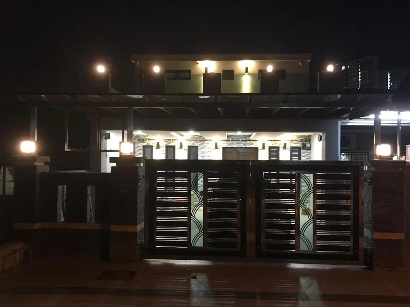 Facade/entrance in Homestay Stardow~星窗名宿~