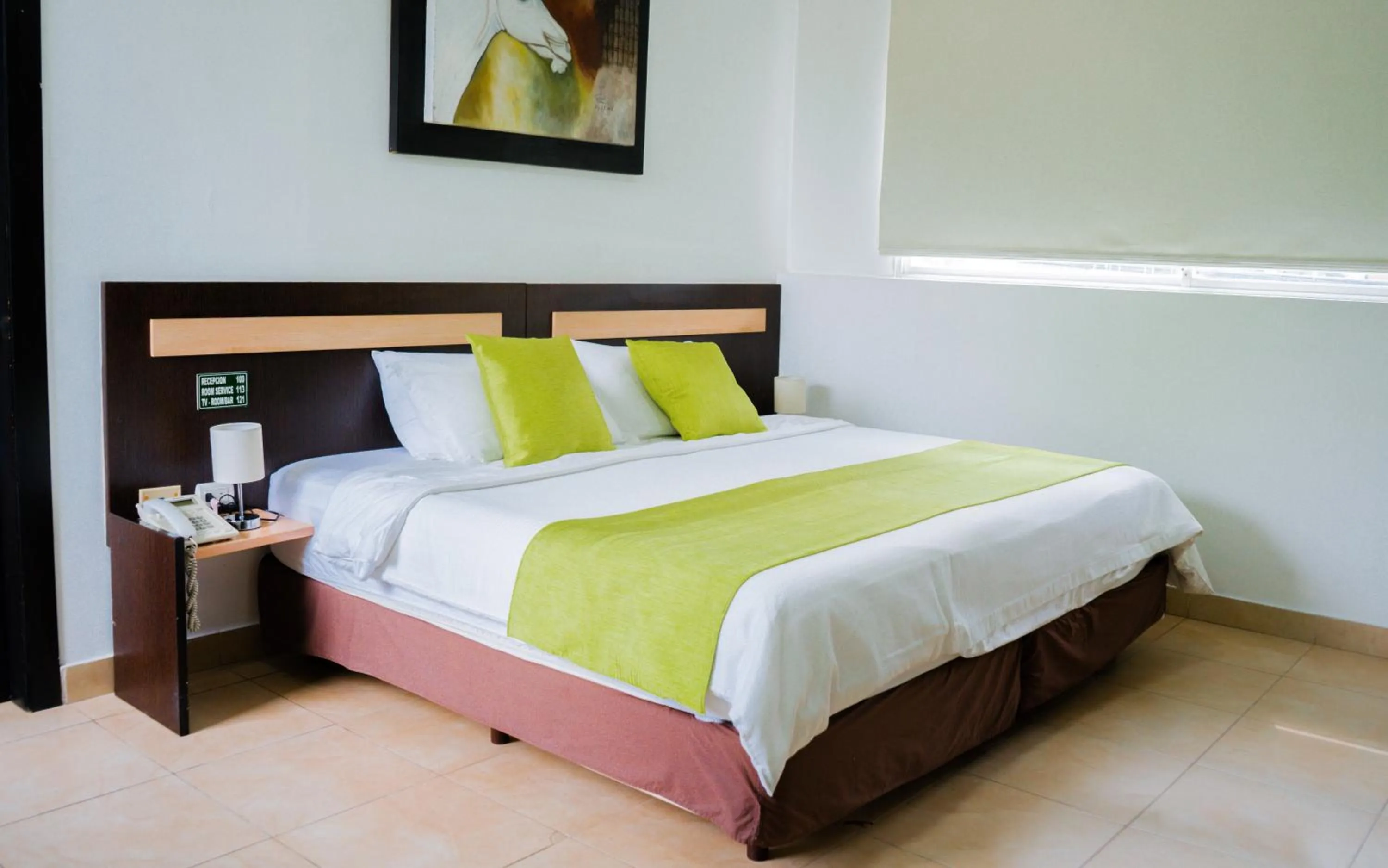 Bedroom, Bed in Hotel MC Suites - Confort cerca del Aeropuerto