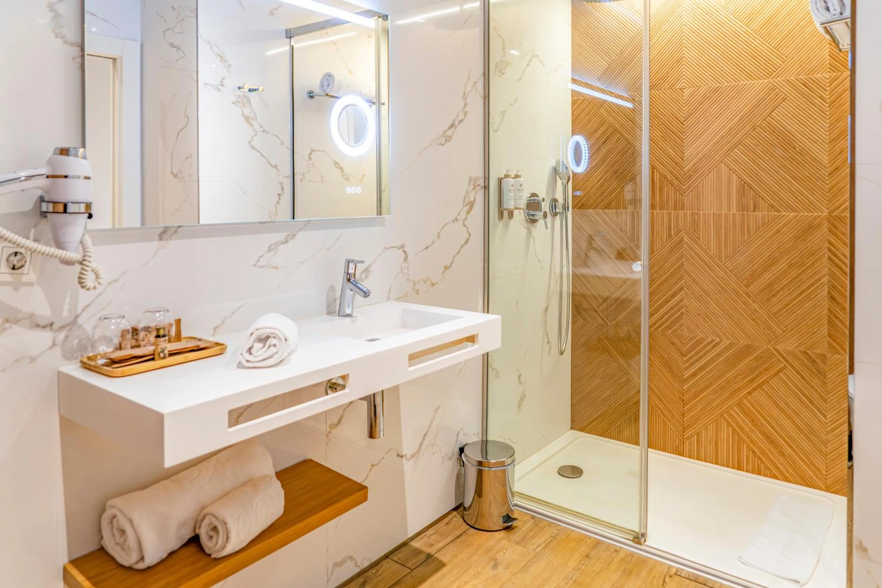 Shower in Hotel Boutique ADOLFO