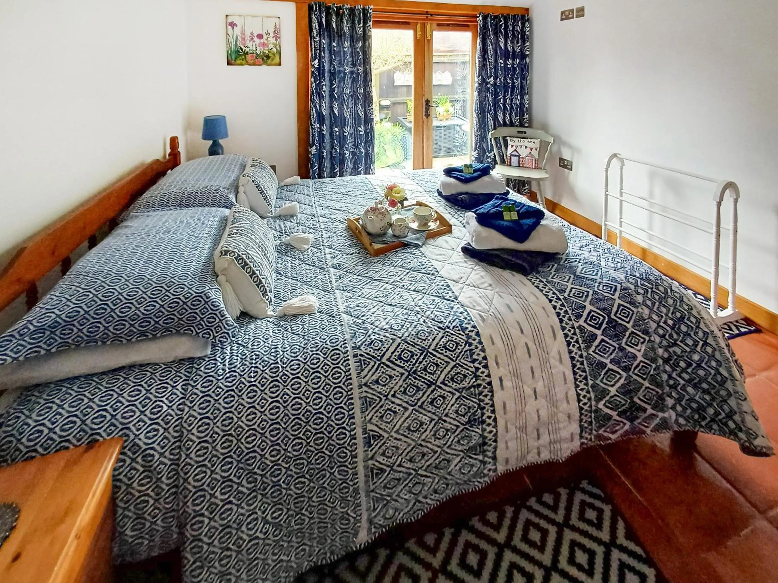 Property building, Bed in Meadow Barn