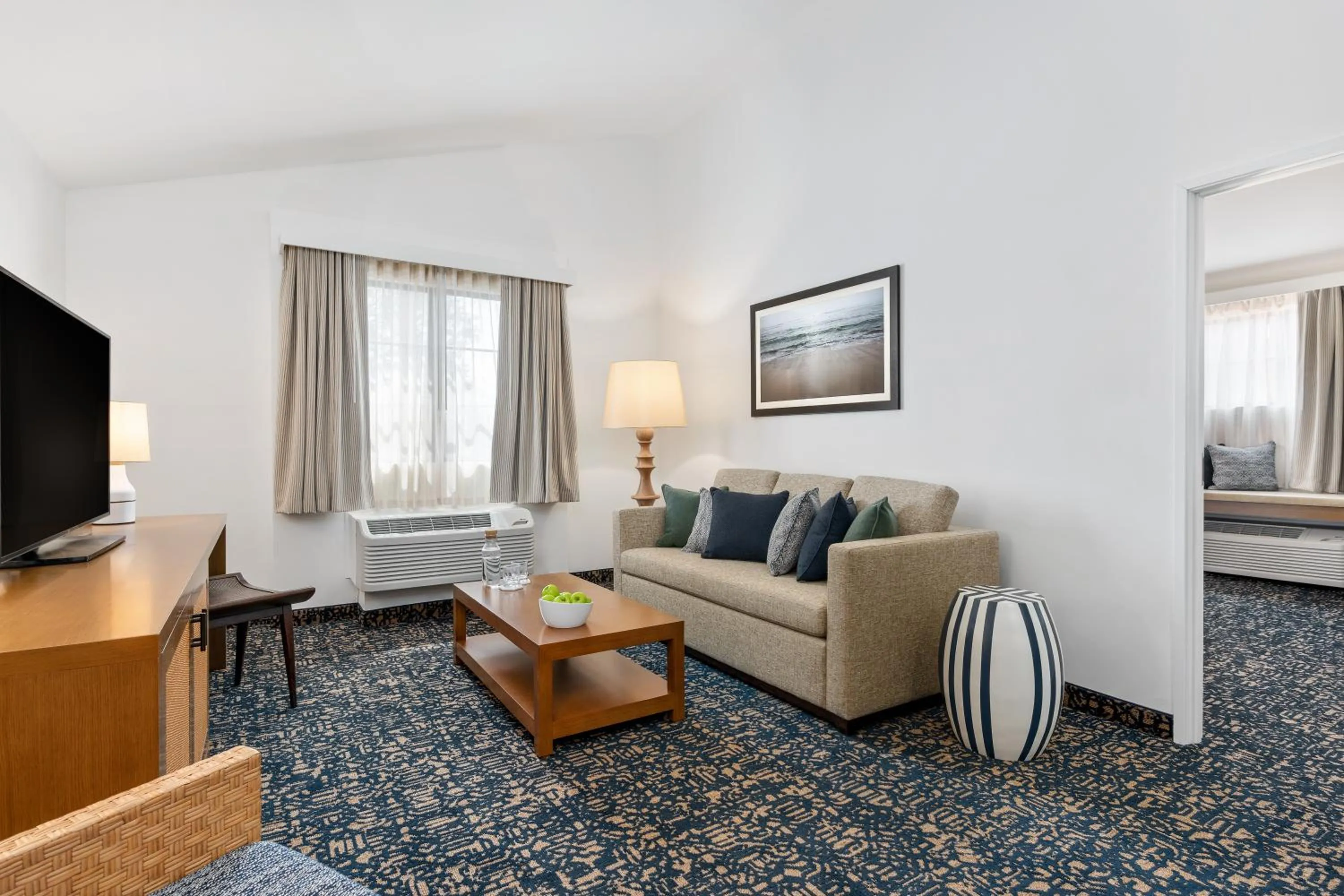 Photo of the whole room in Mason Beach Inn