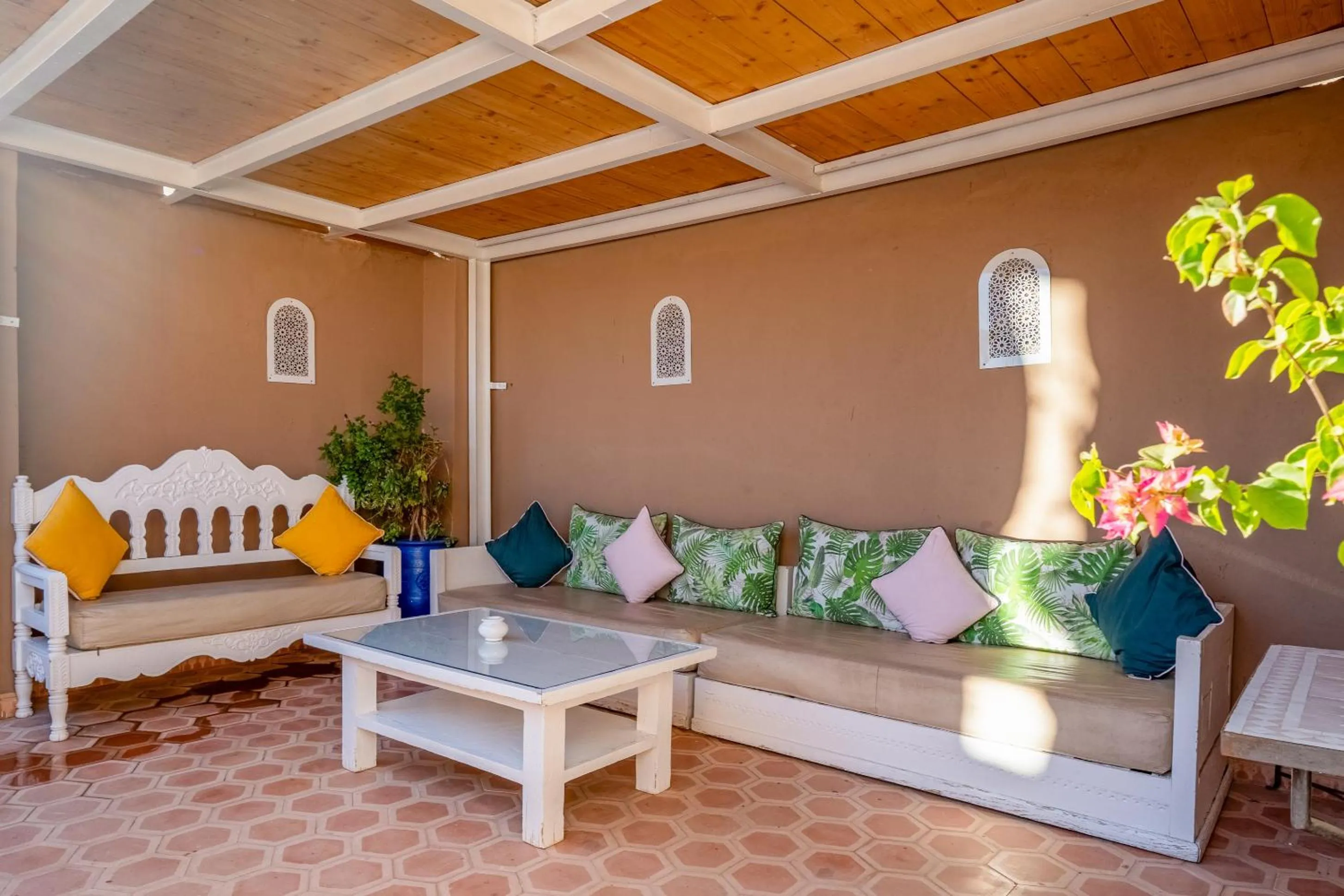 Balcony/Terrace in RIAD AWINATI Location Privatisée ,piscine chauffée , beau Rooftop