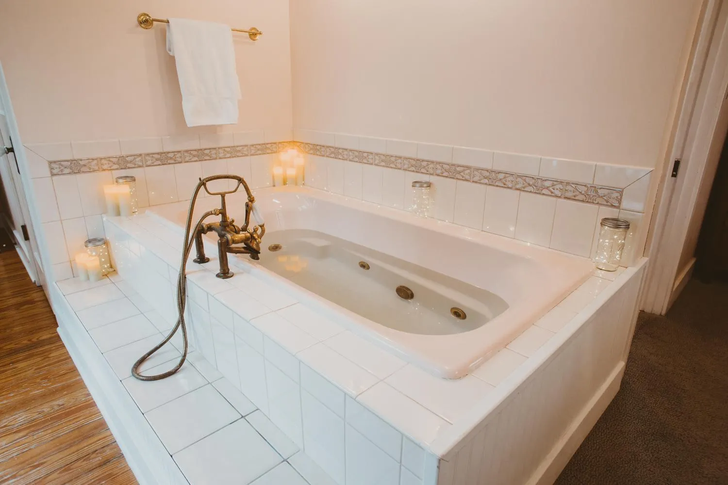 Bathroom in Garden Grove Inn Bed and Breakfast