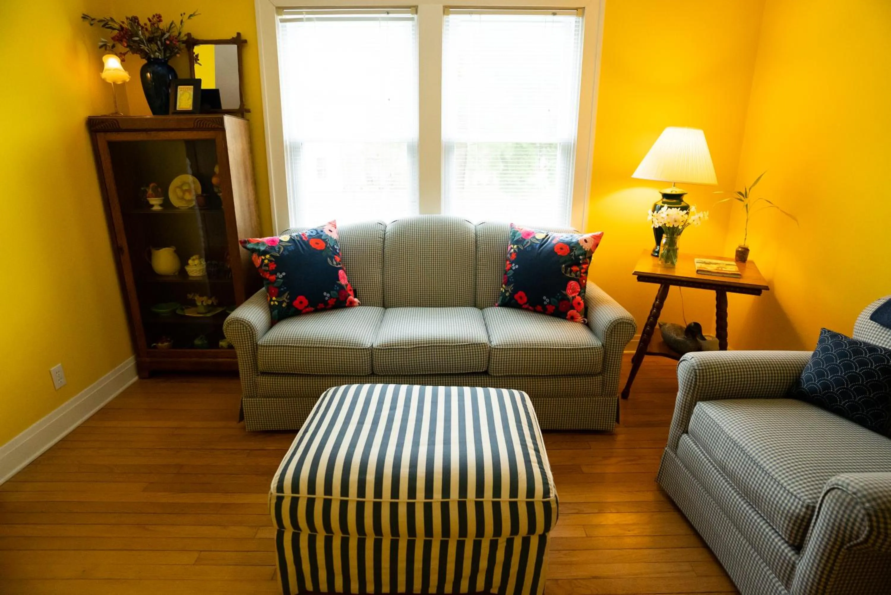 Seating area in Garden Grove Inn Bed and Breakfast
