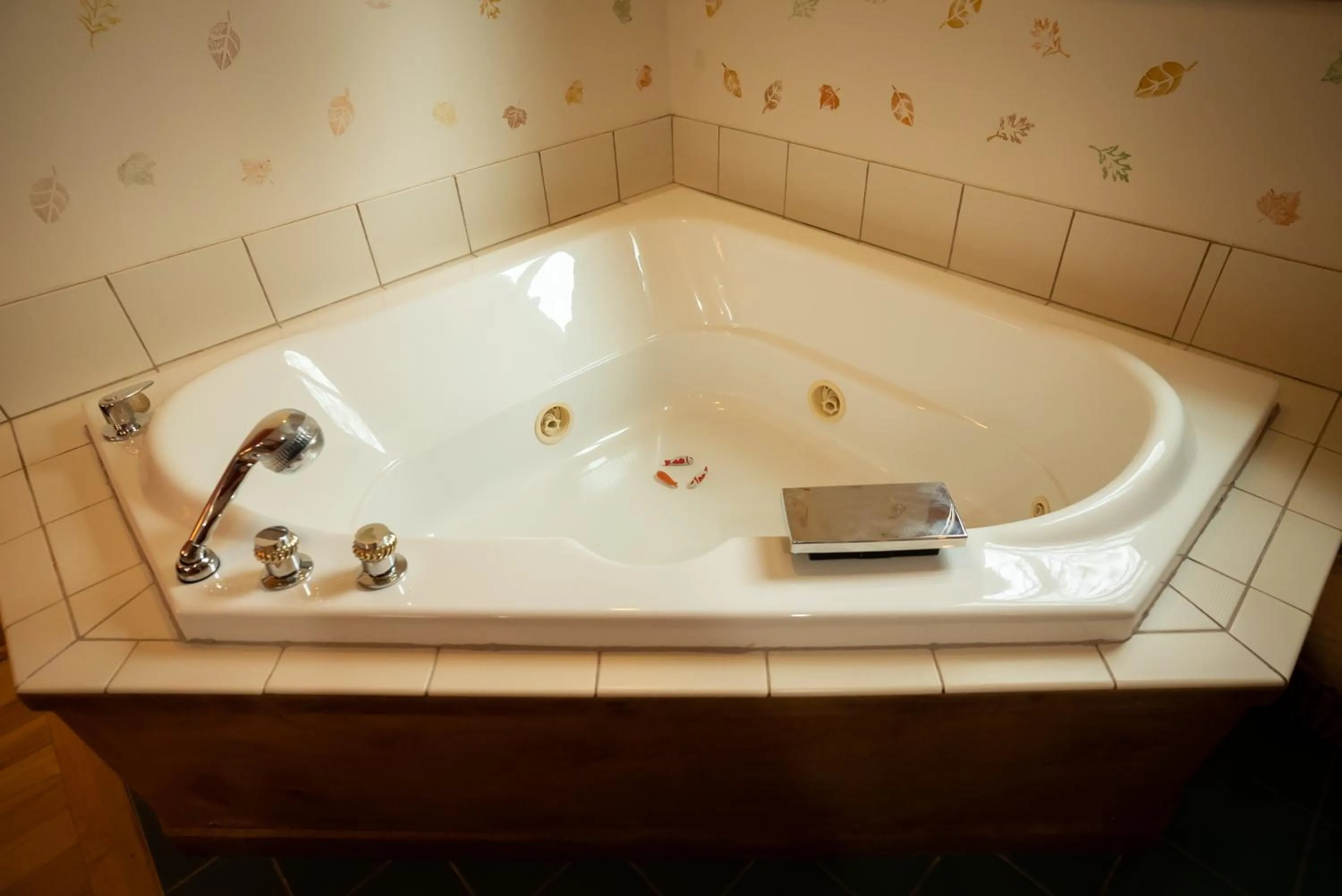 Bath in Garden Grove Inn Bed and Breakfast