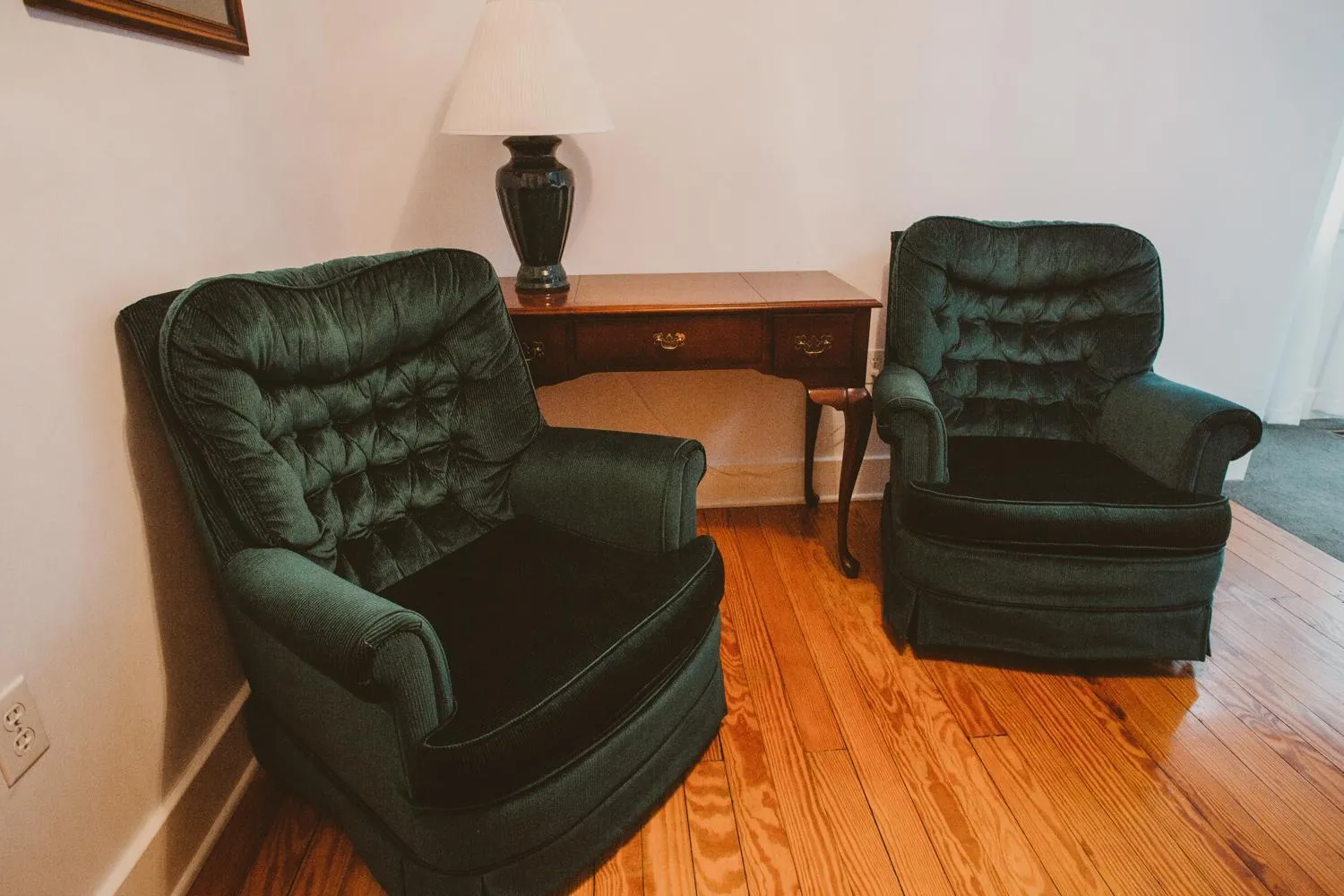 Seating area in Garden Grove Inn Bed and Breakfast
