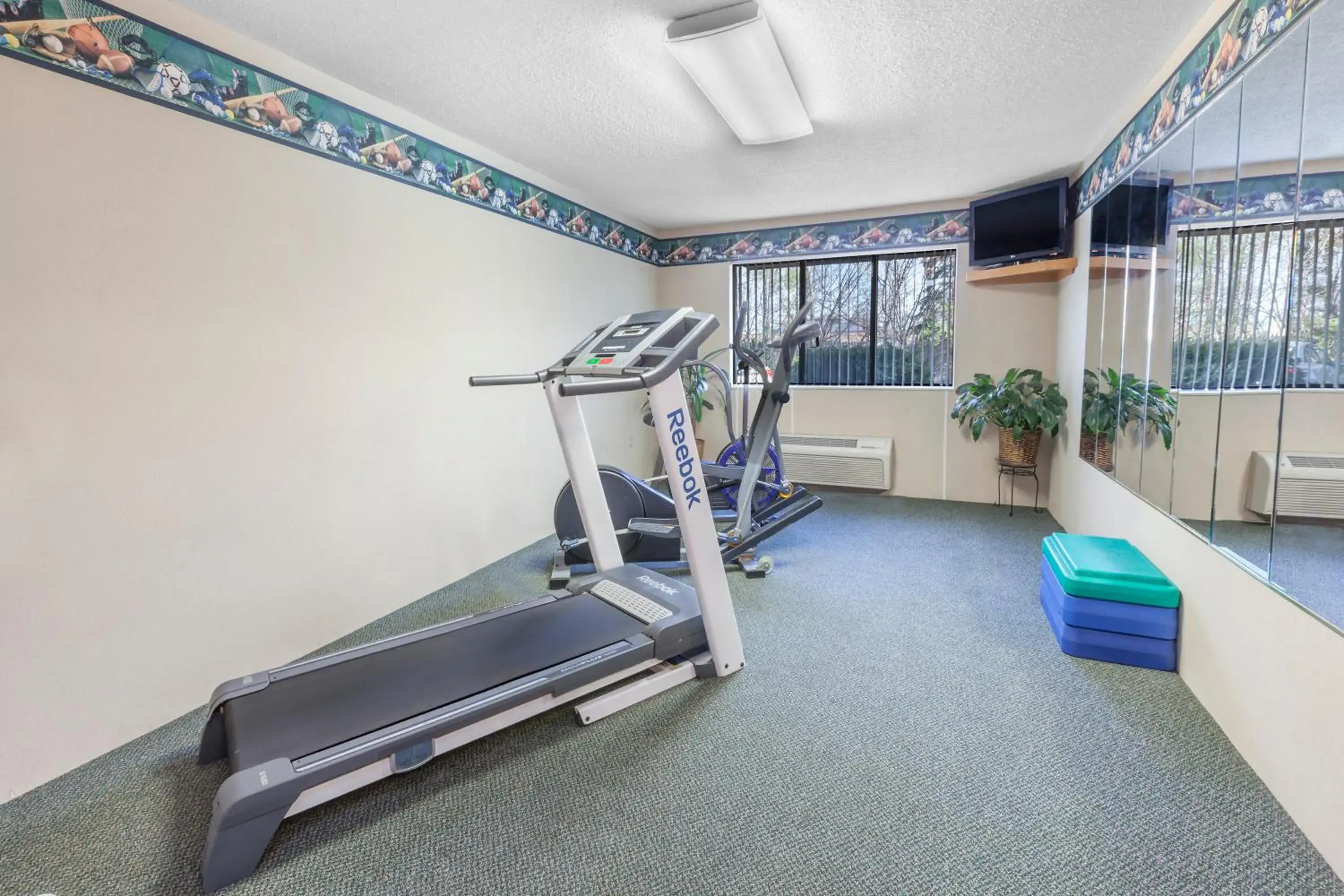 Fitness centre/facilities in Baymont by Wyndham Midland Fitness centre/facilities in Baymont by Wyndham Midland