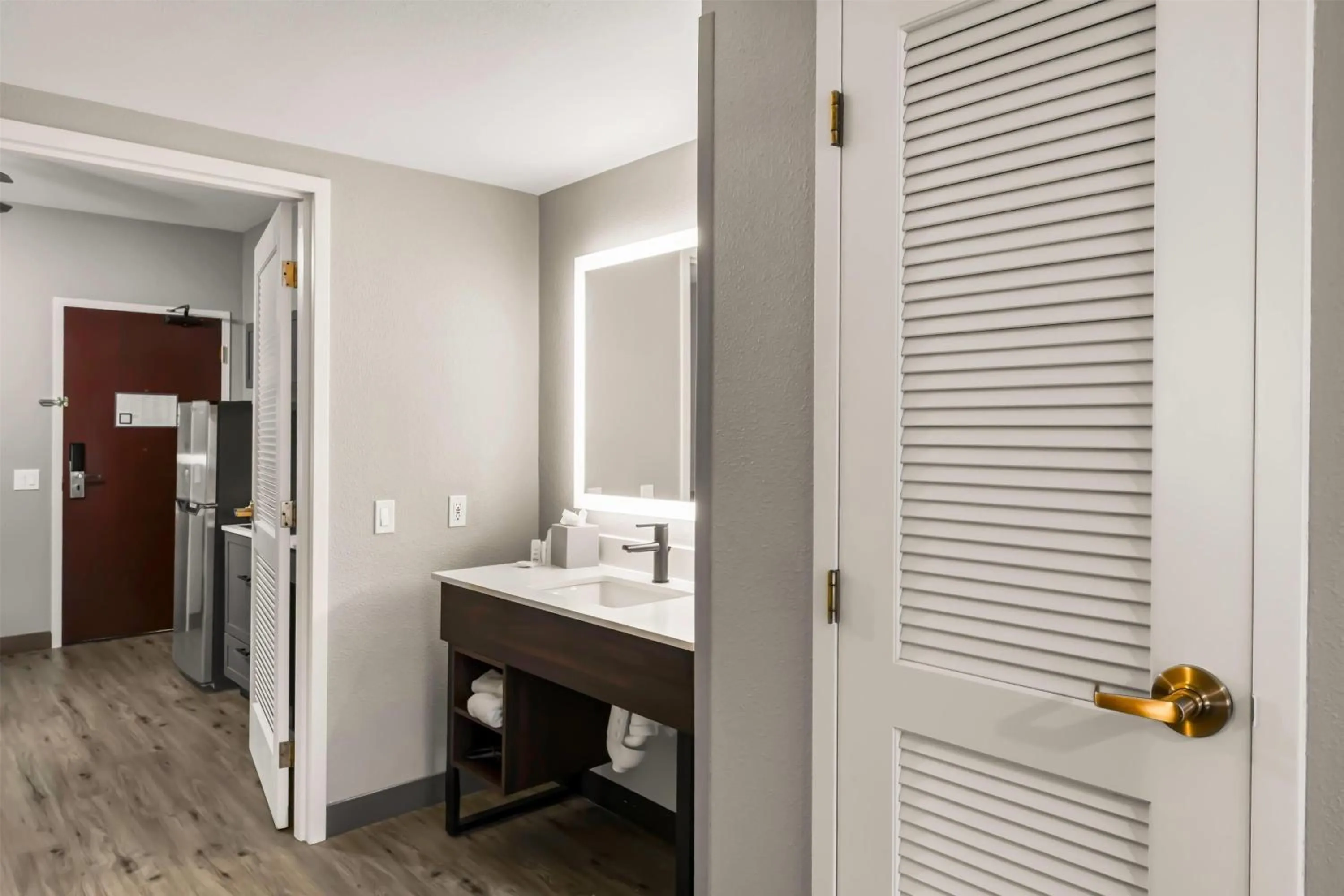 Photo of the whole room in Hawthorn Extended Stay by Wyndham College Station