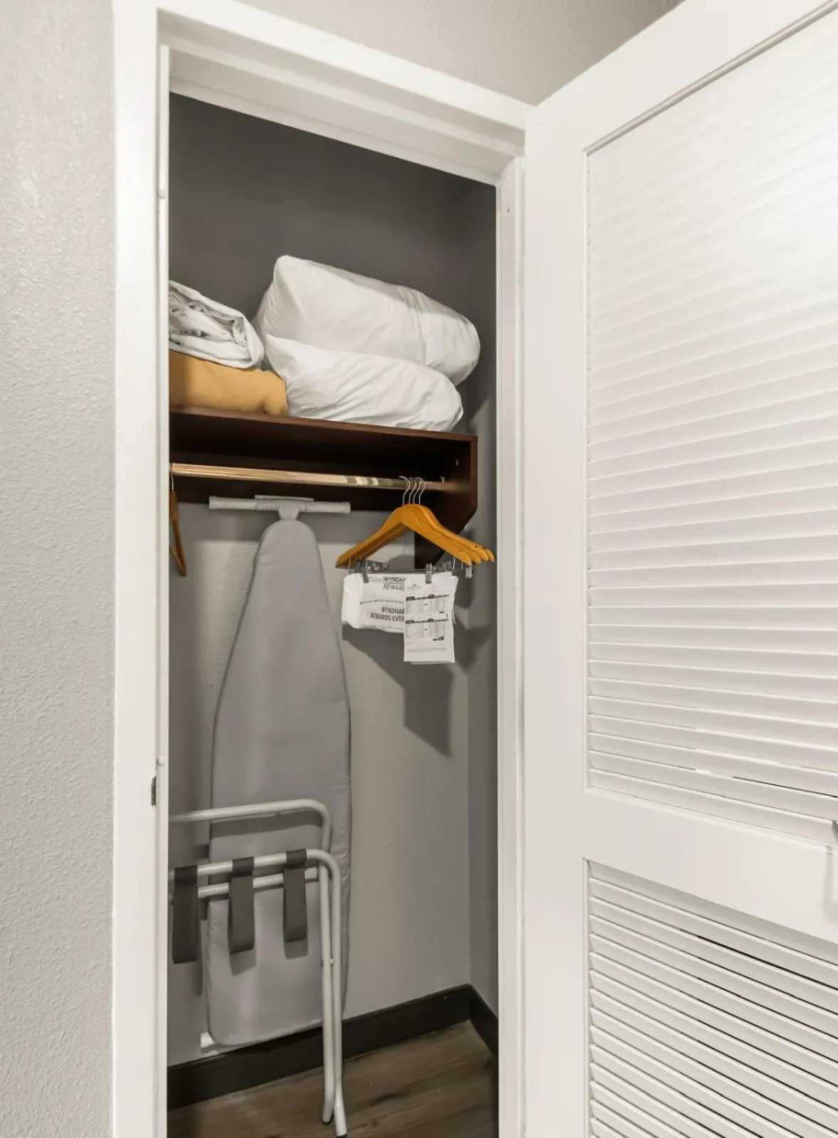 Hawthorn Extended Stay by Wyndham College Station