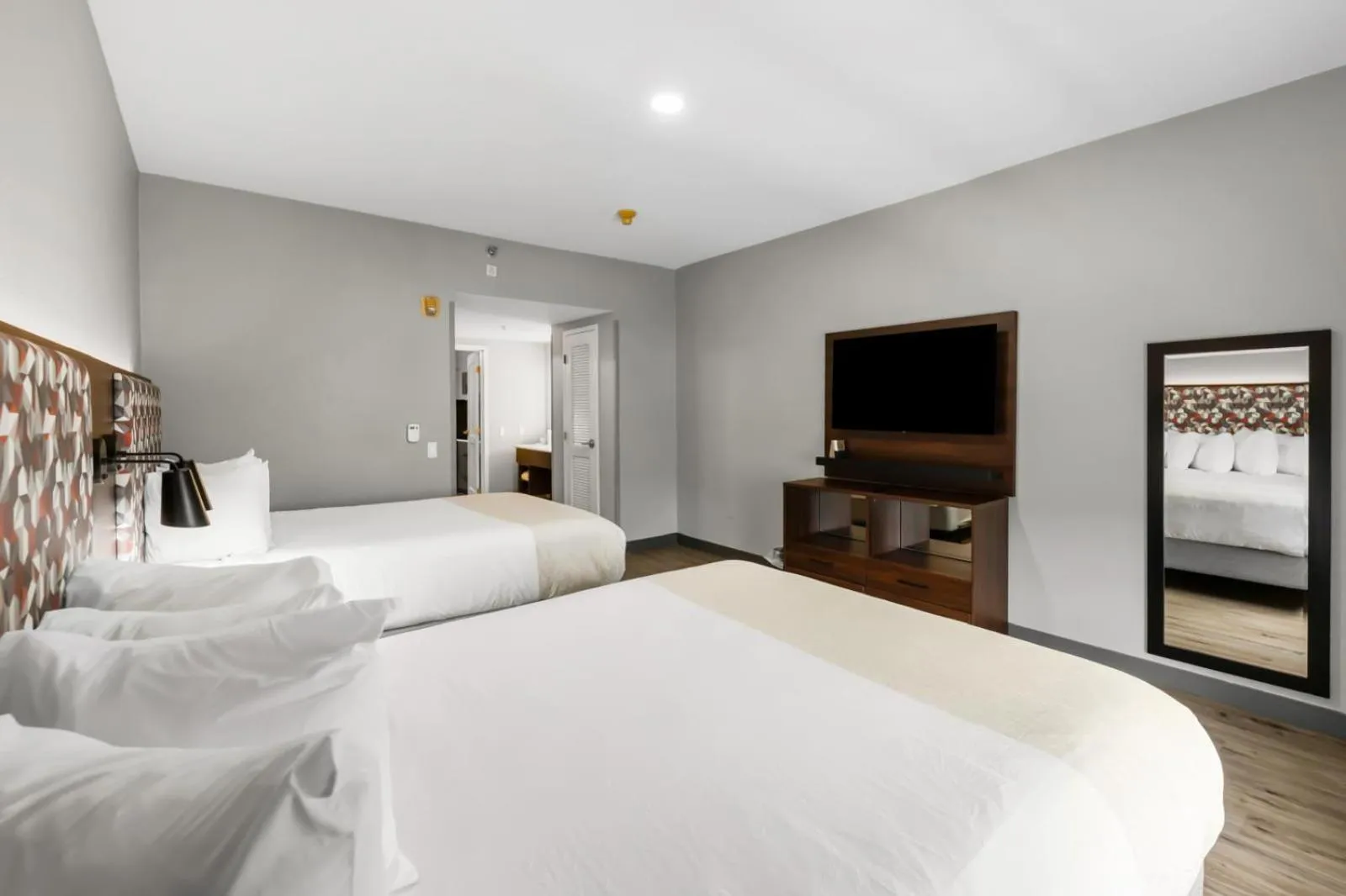 Bed in Hawthorn Extended Stay by Wyndham College Station