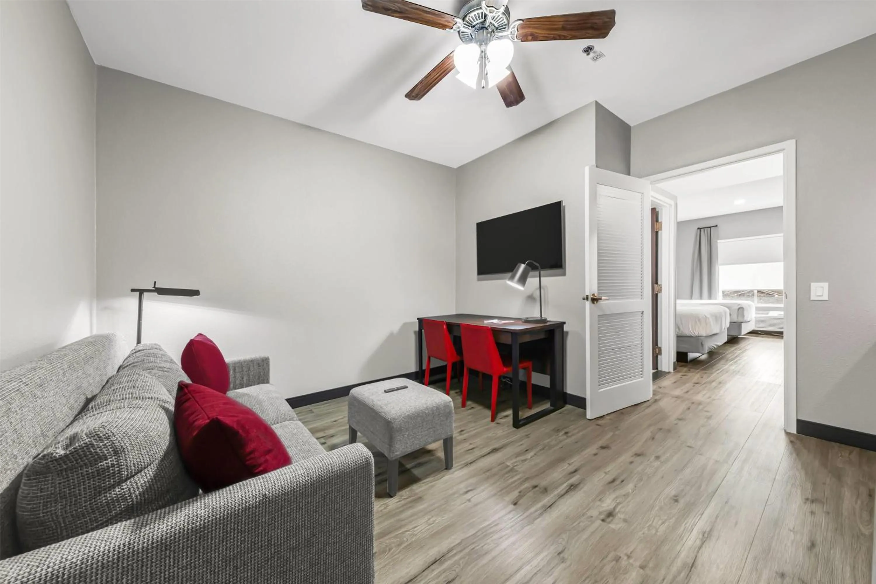 Photo of the whole room in Hawthorn Extended Stay by Wyndham College Station