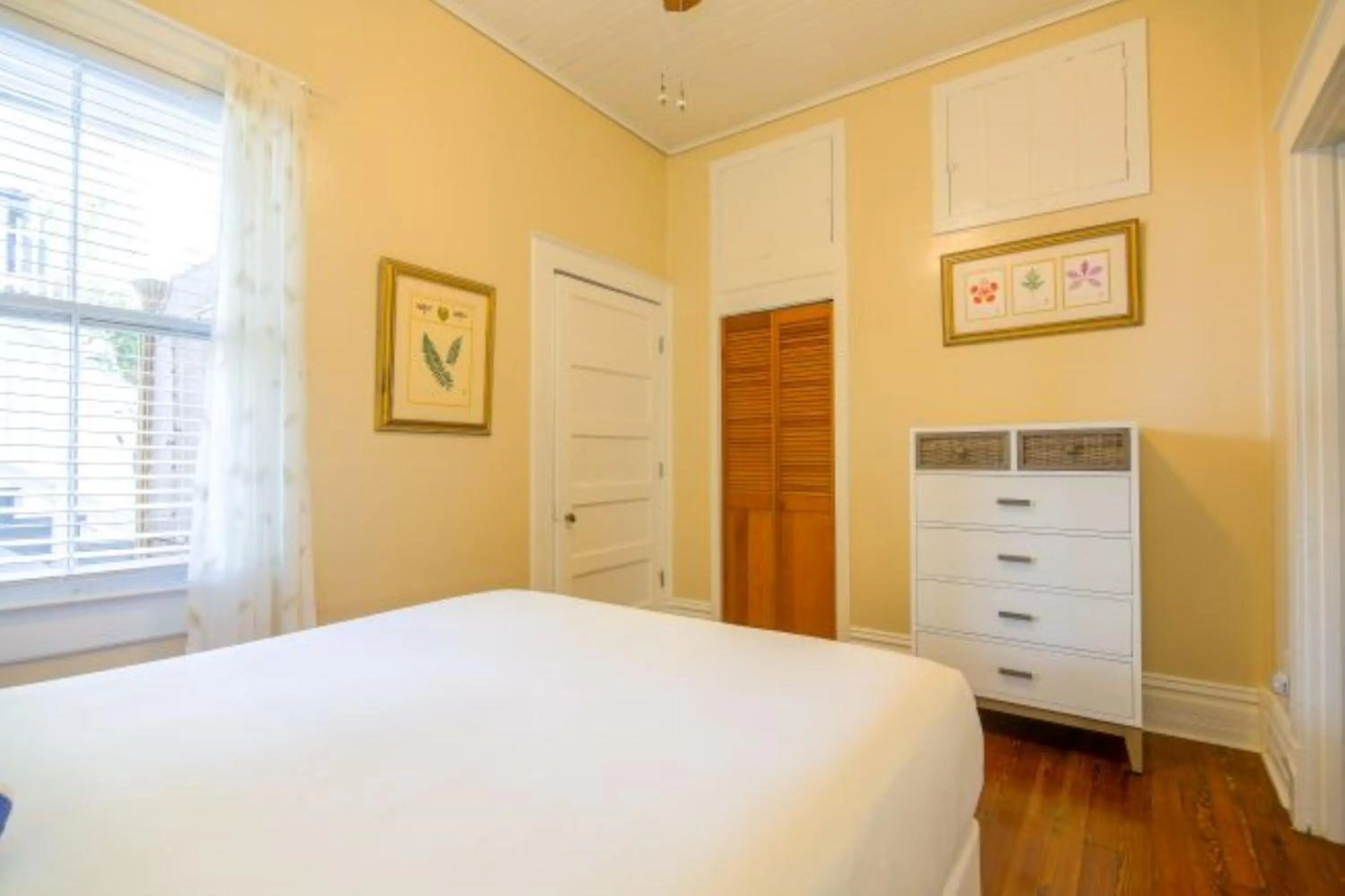 Bedroom, Bed in Ambrosia Key West