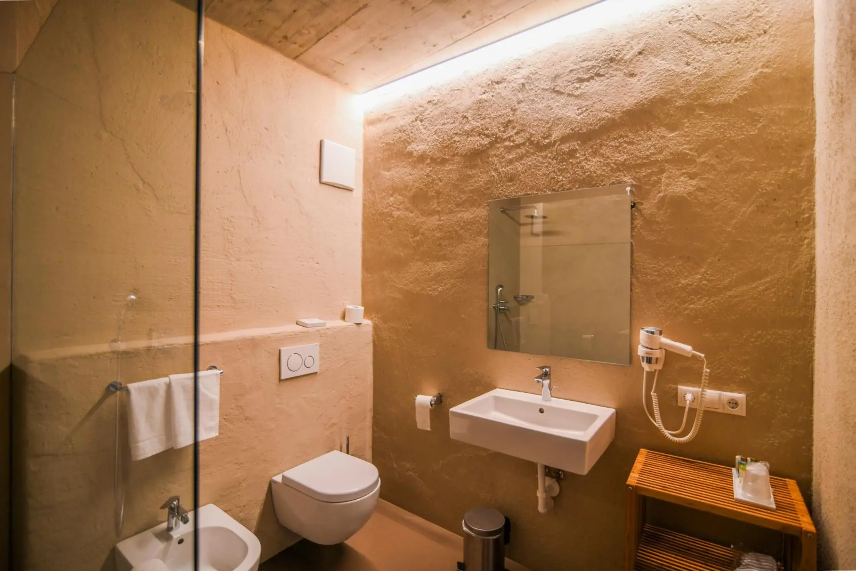 Superior Quadruple Room in rössl bianco b&b&b Superior Quadruple Room in rössl bianco b&b&b