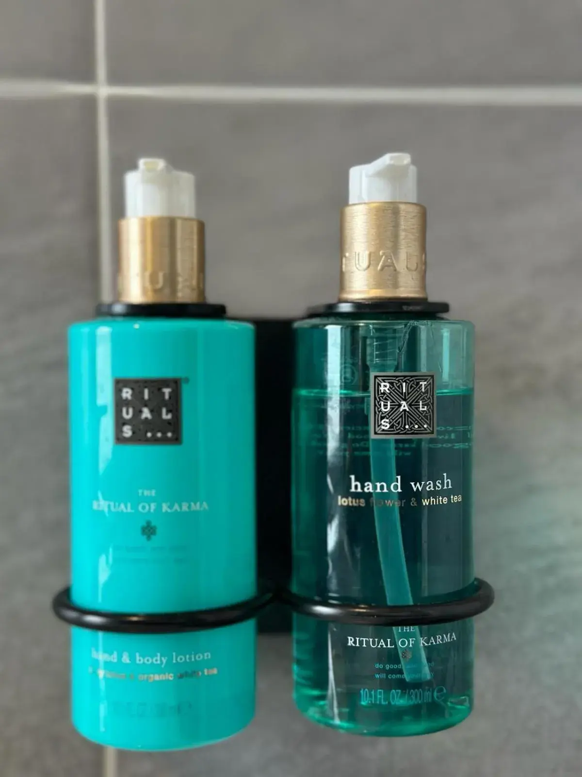 Bathroom in The Sandymount Hotel Bathroom in The Sandymount Hotel