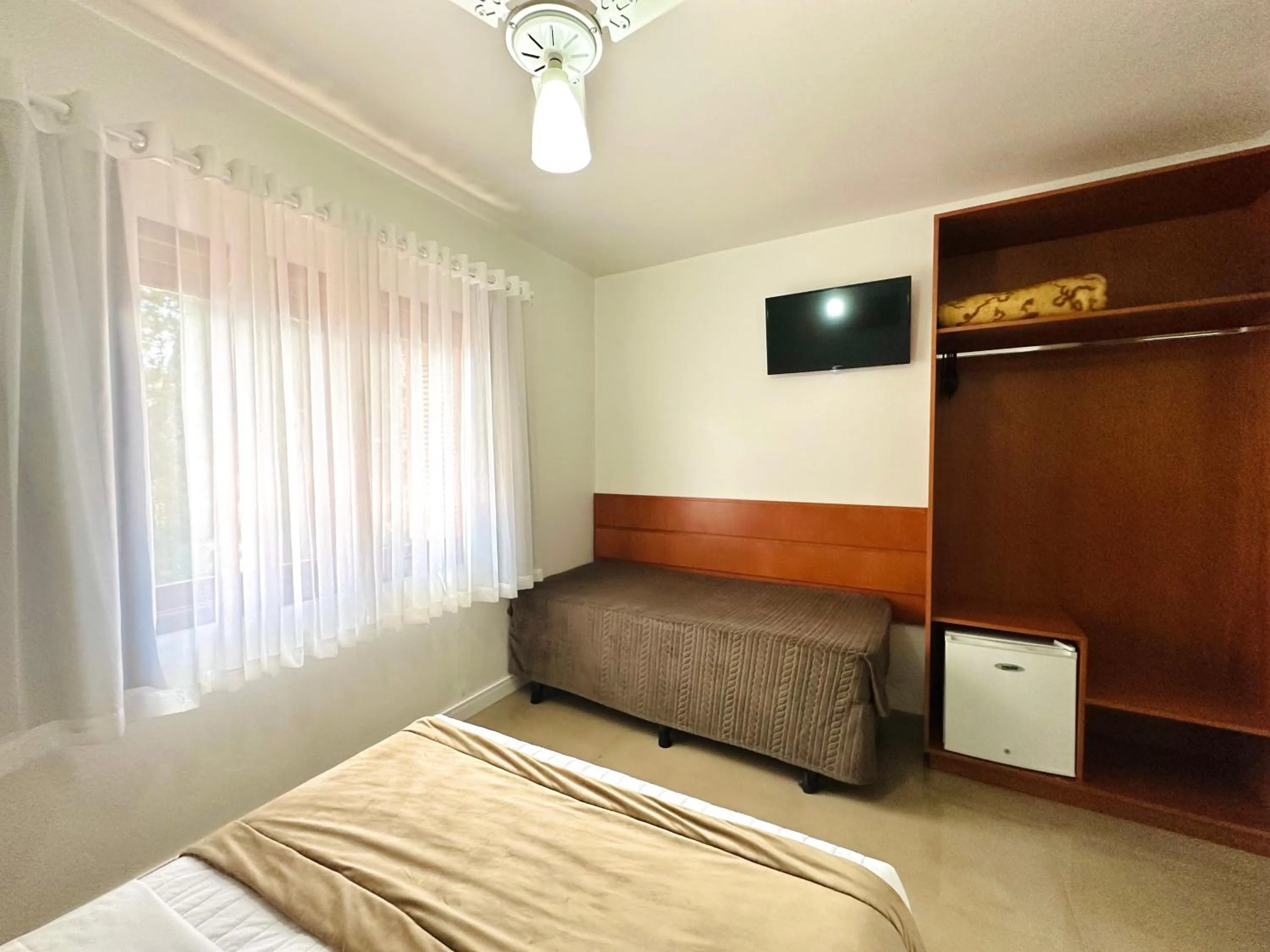 Bedroom, Bed in Pousada do Lago - Gramado