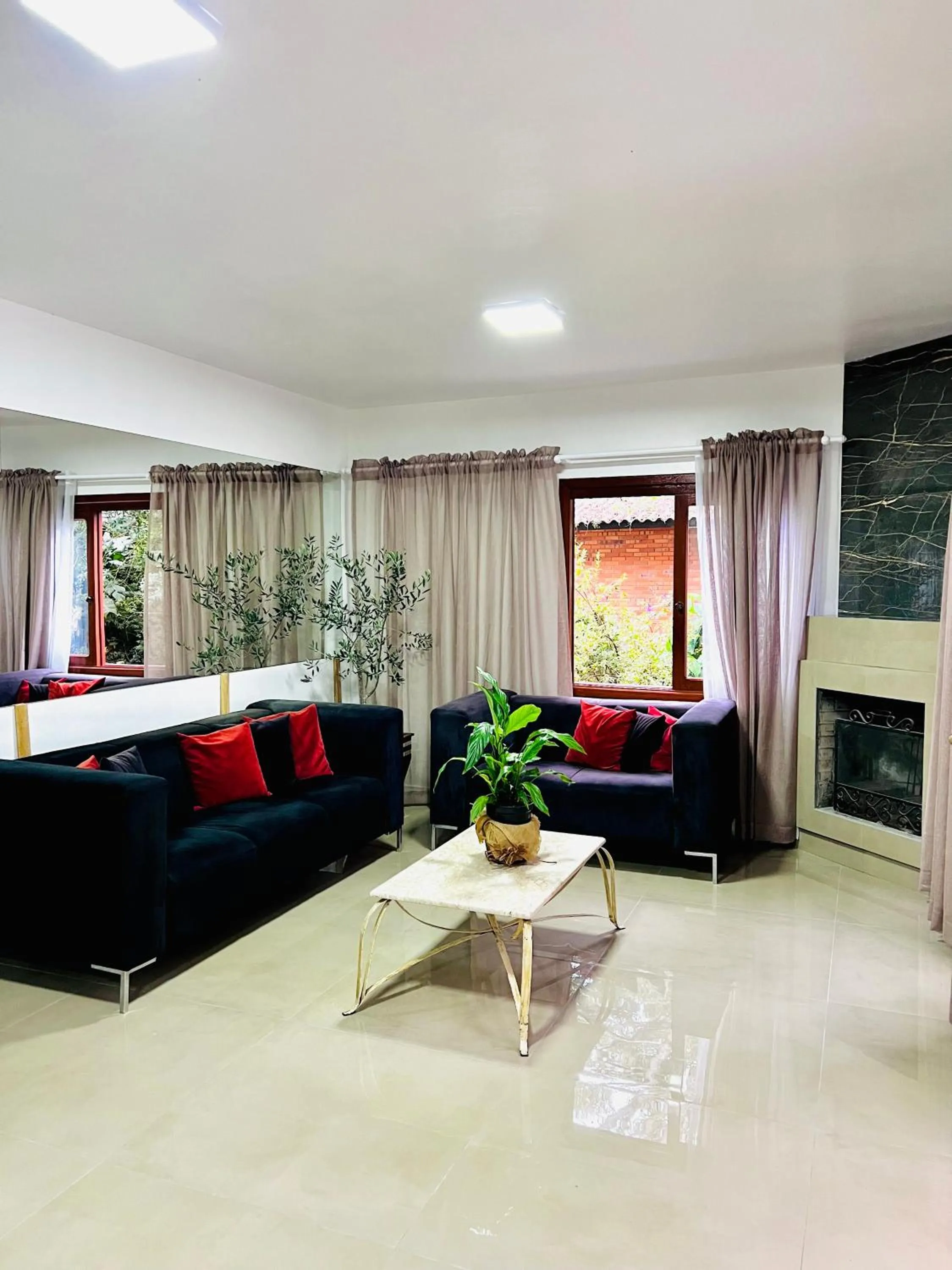 Lobby or reception, Bed in Pousada do Lago - Gramado