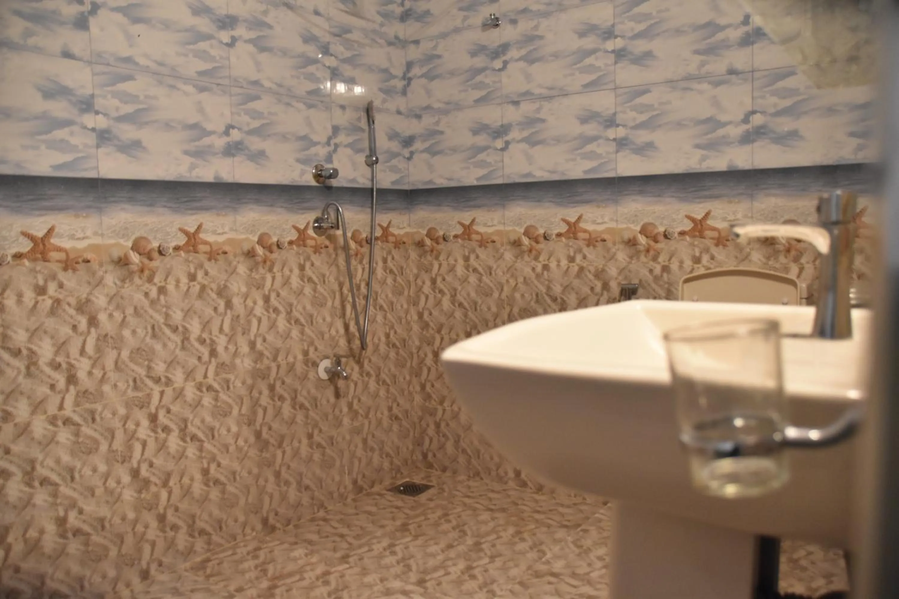 Bathroom in Avian Garden Udawalawe