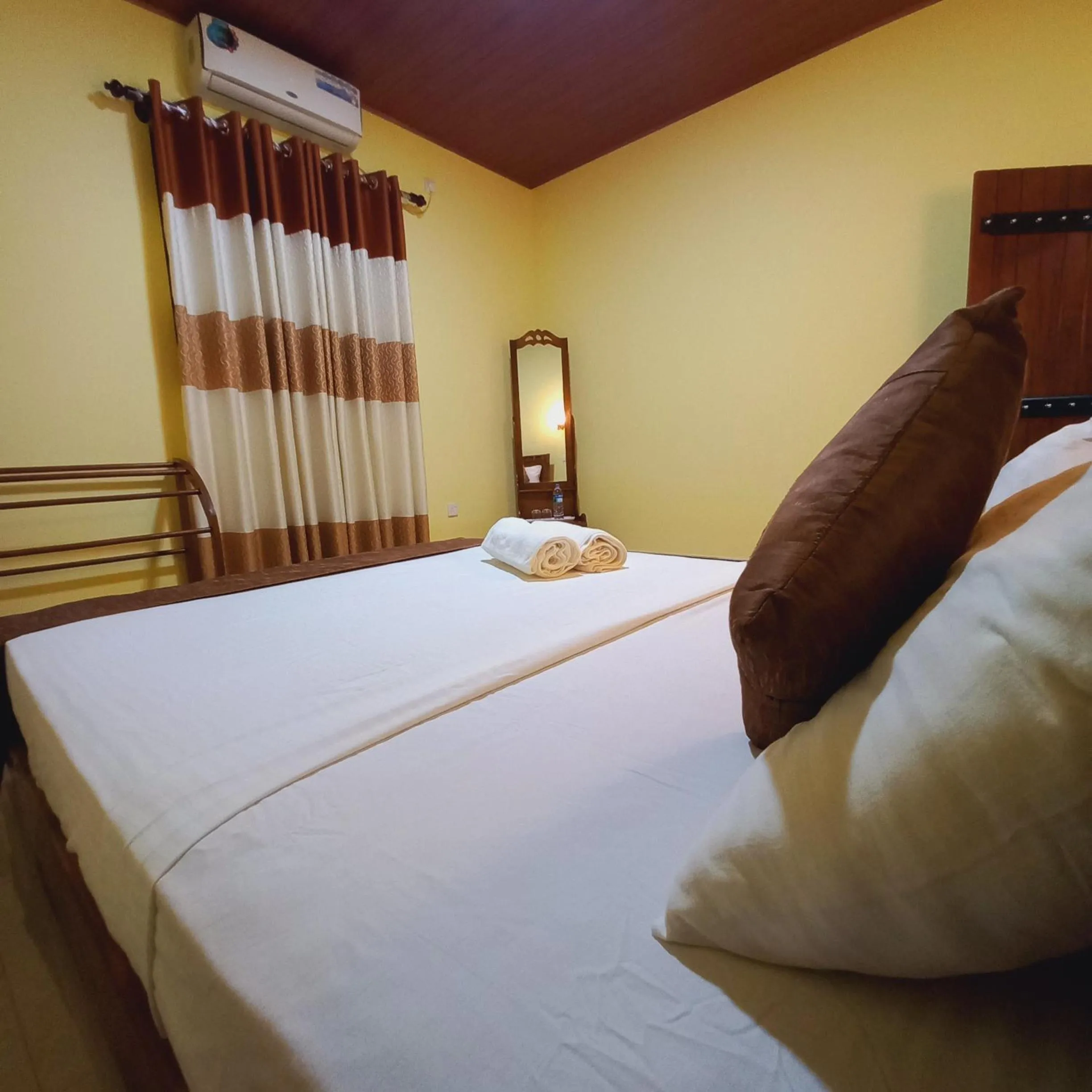 Bed in Avian Garden Udawalawe