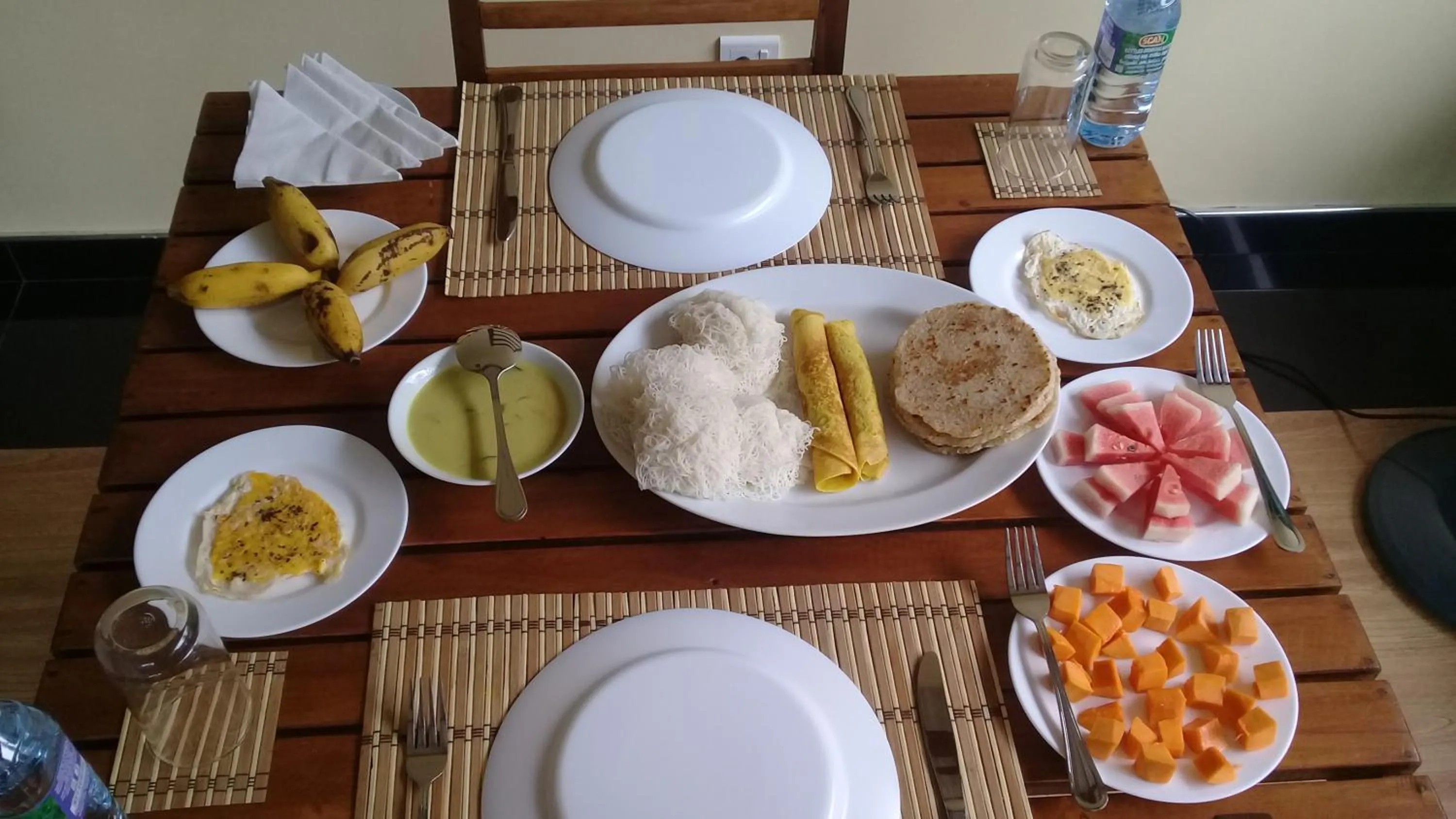 Food and drinks in Avian Garden Udawalawe