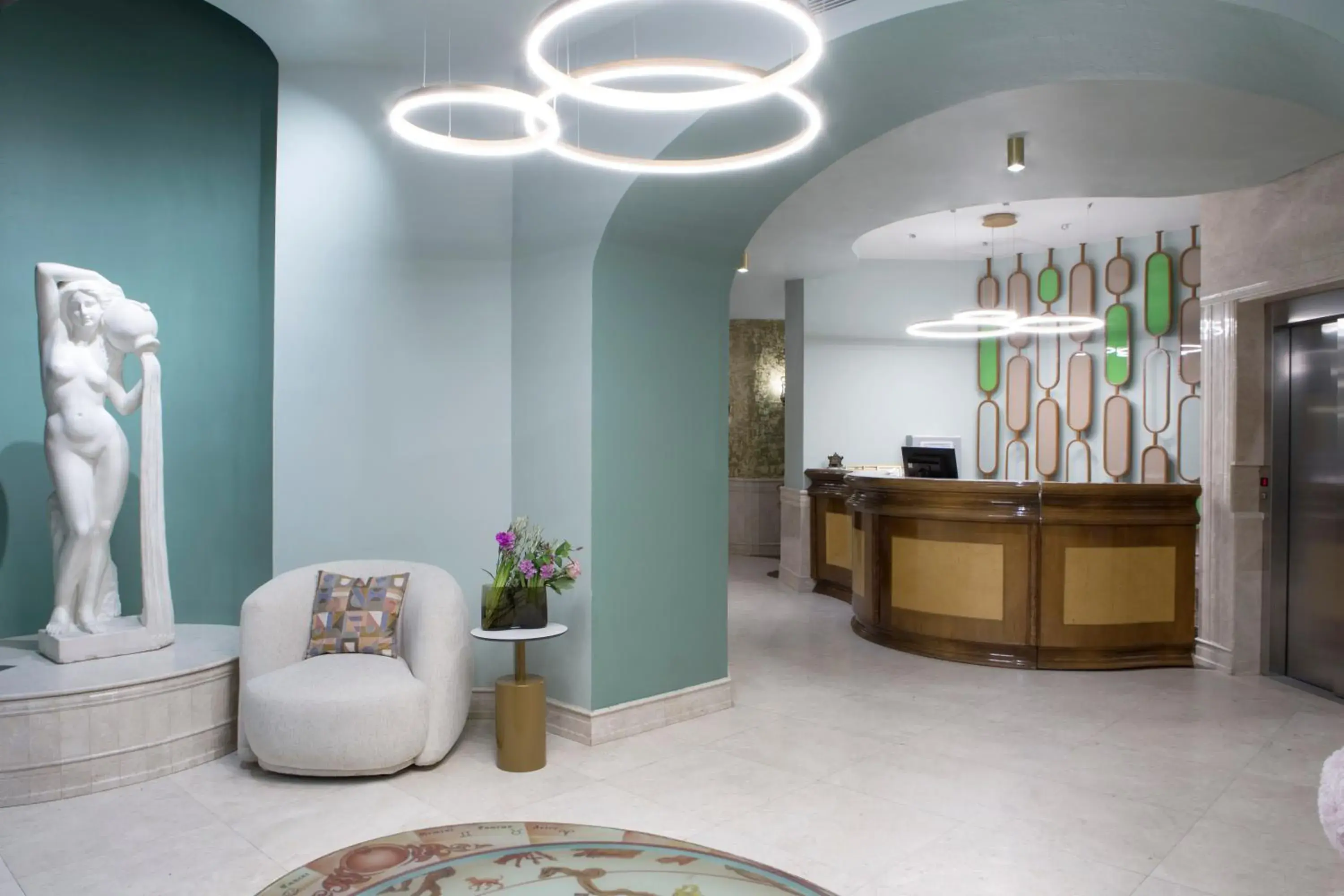 Lobby or reception in Zeus Essence Bucharest Venezia Lobby or reception in Zeus Essence Bucharest Venezia