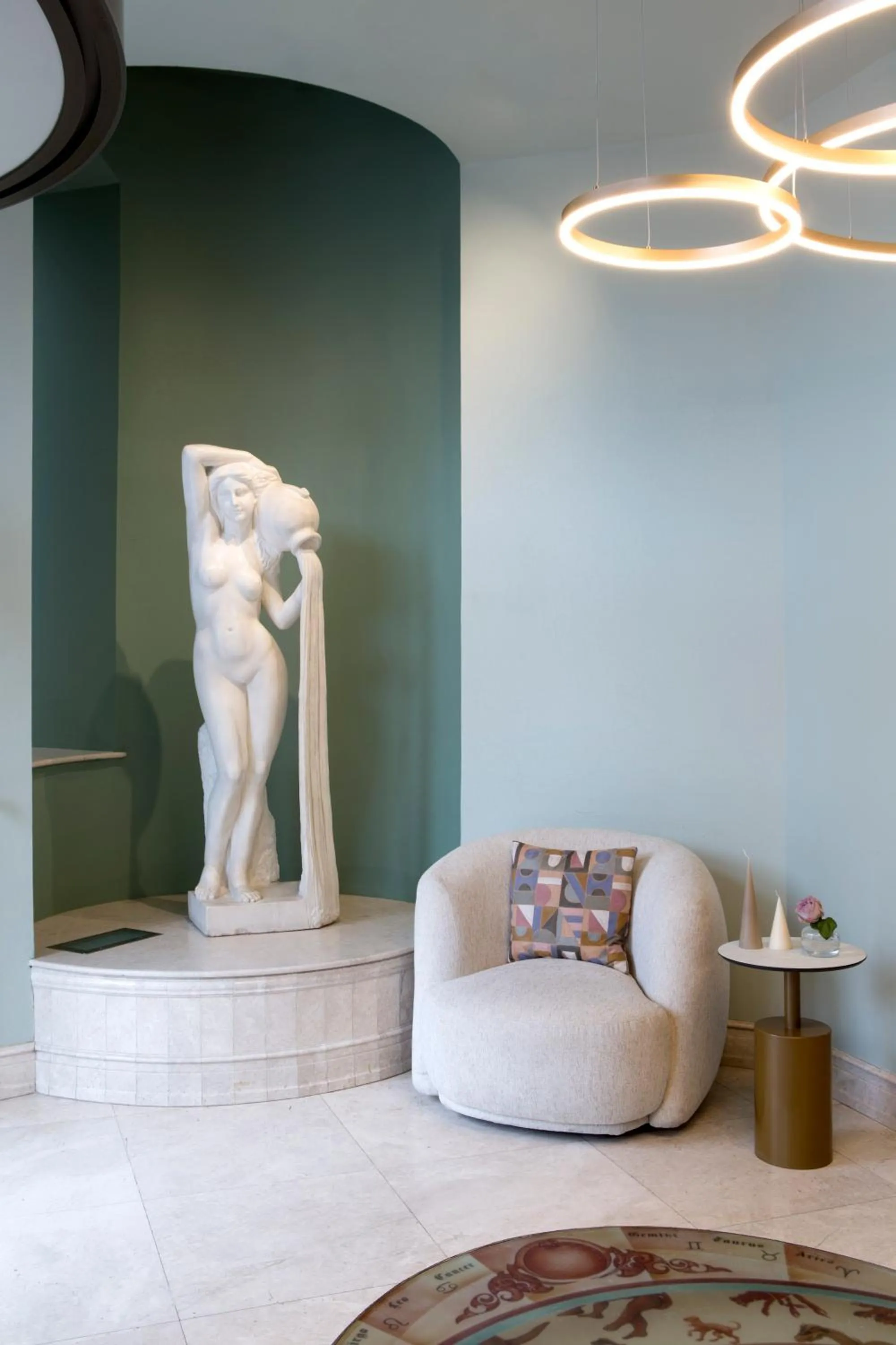 Decorative detail in Zeus Essence Bucharest Venezia