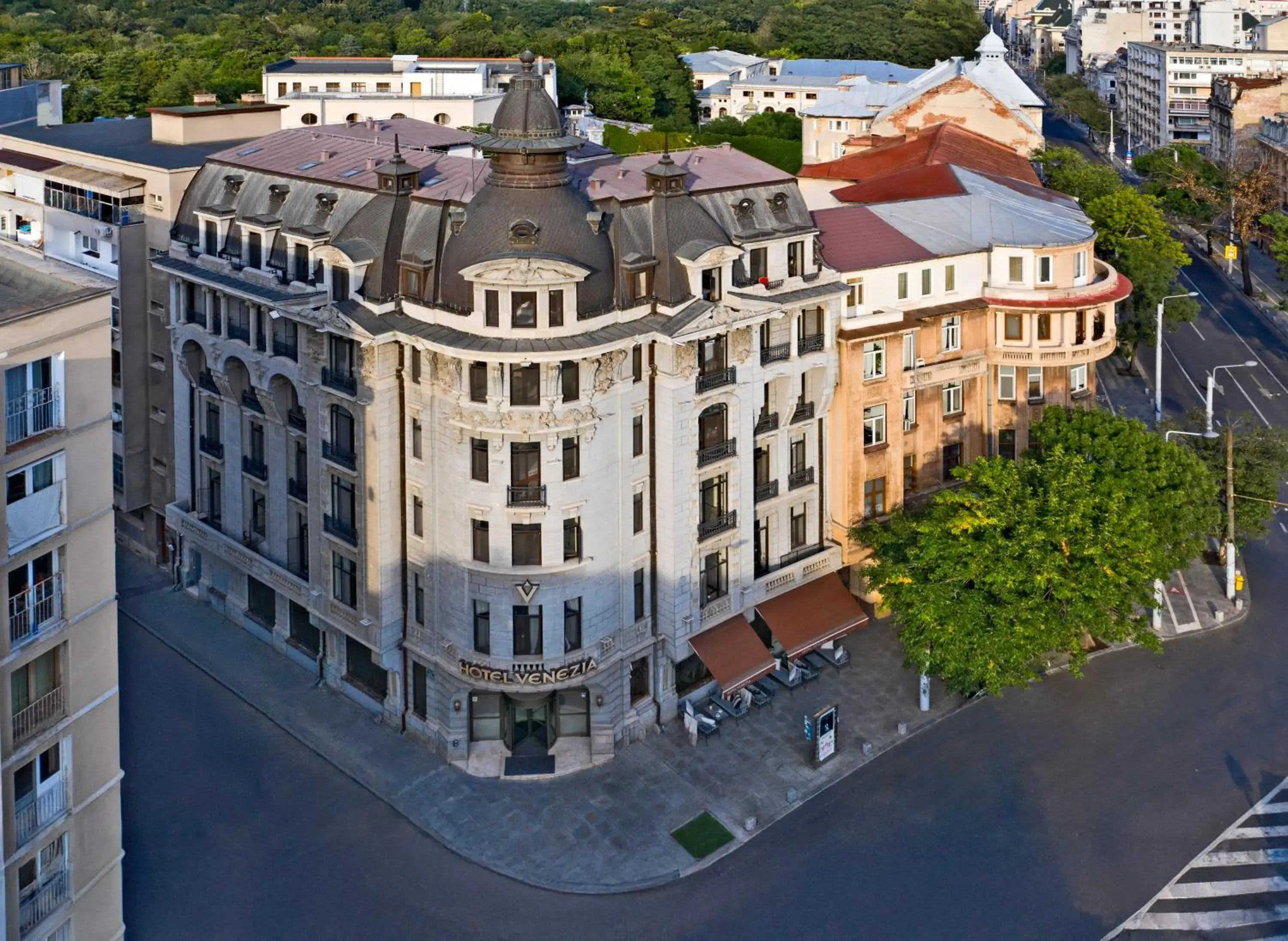 Property building in Zeus Essence Bucharest Venezia Property building in Zeus Essence Bucharest Venezia