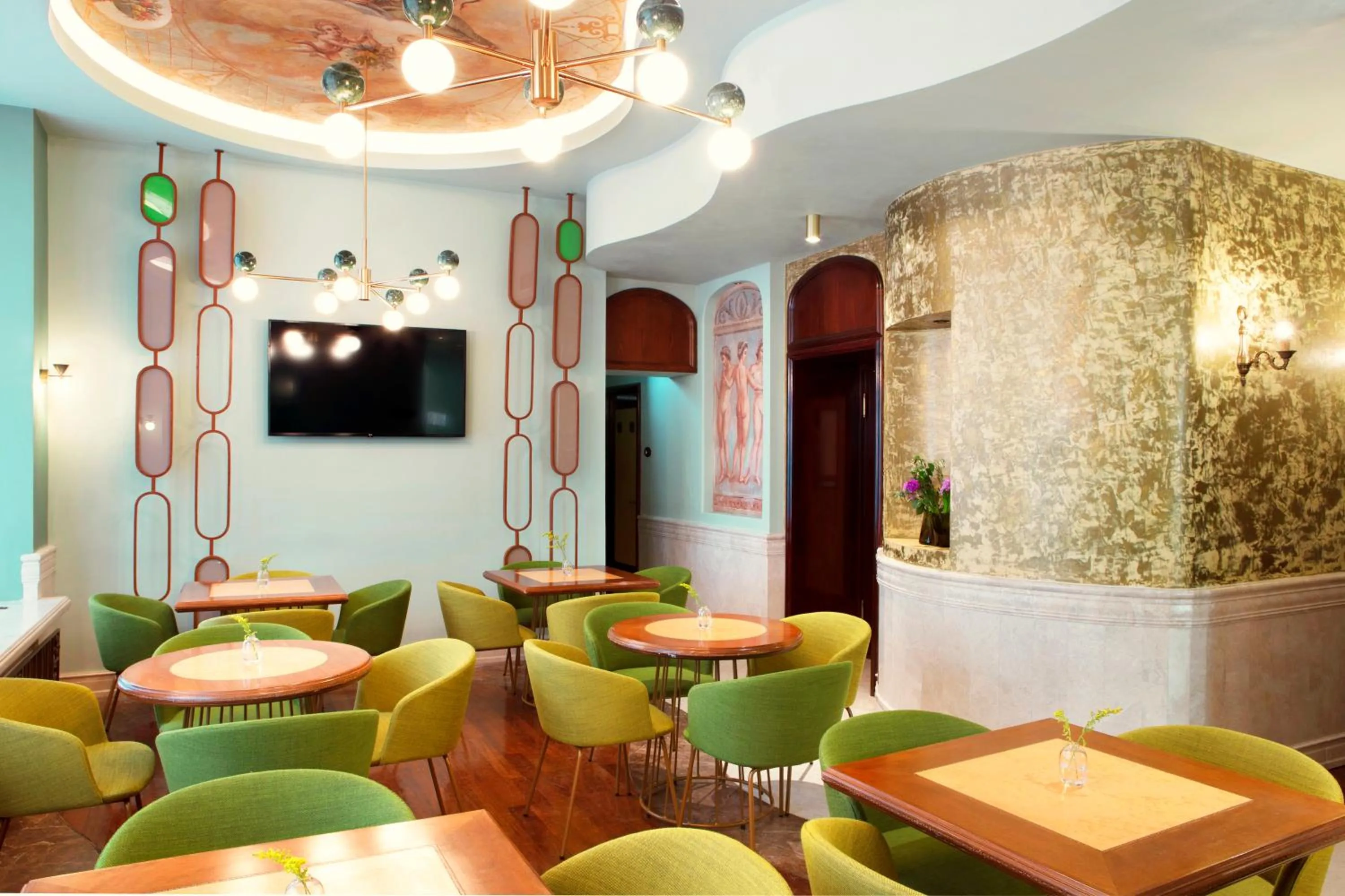 Lobby or reception in Zeus Essence Bucharest Venezia