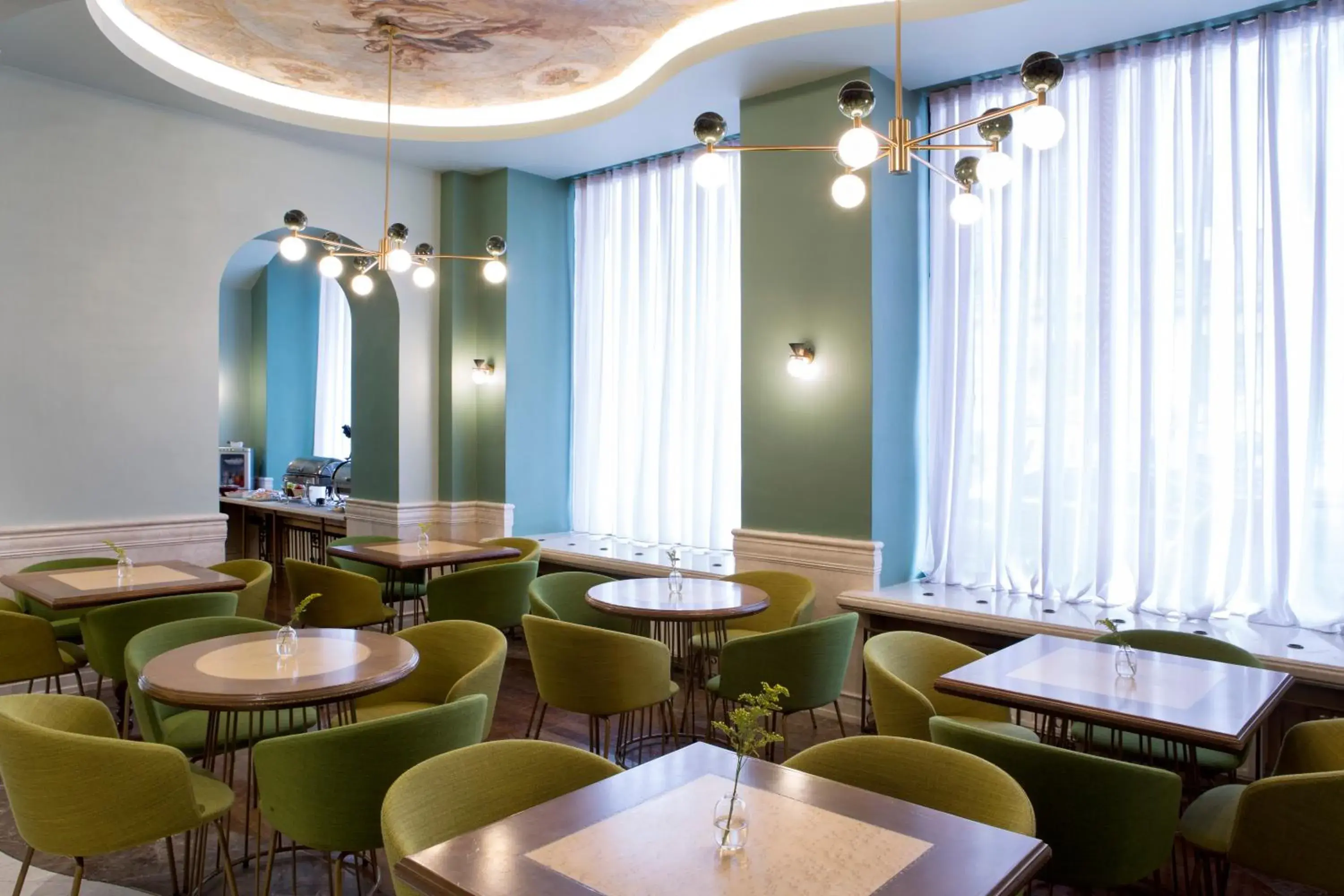 Restaurant/places to eat in Zeus Essence Bucharest Venezia Restaurant/places to eat in Zeus Essence Bucharest Venezia