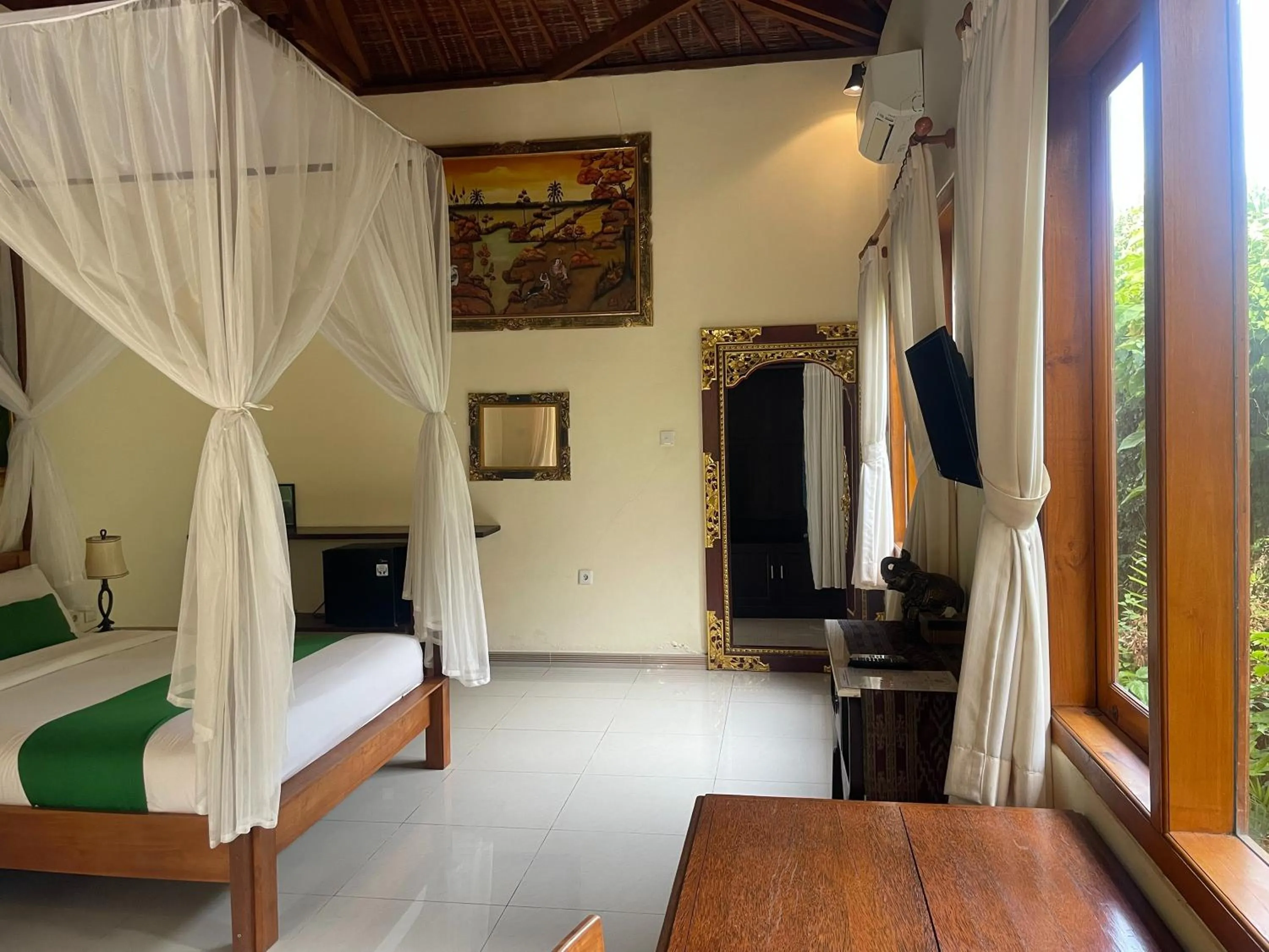 Bed in Graha Madesimon