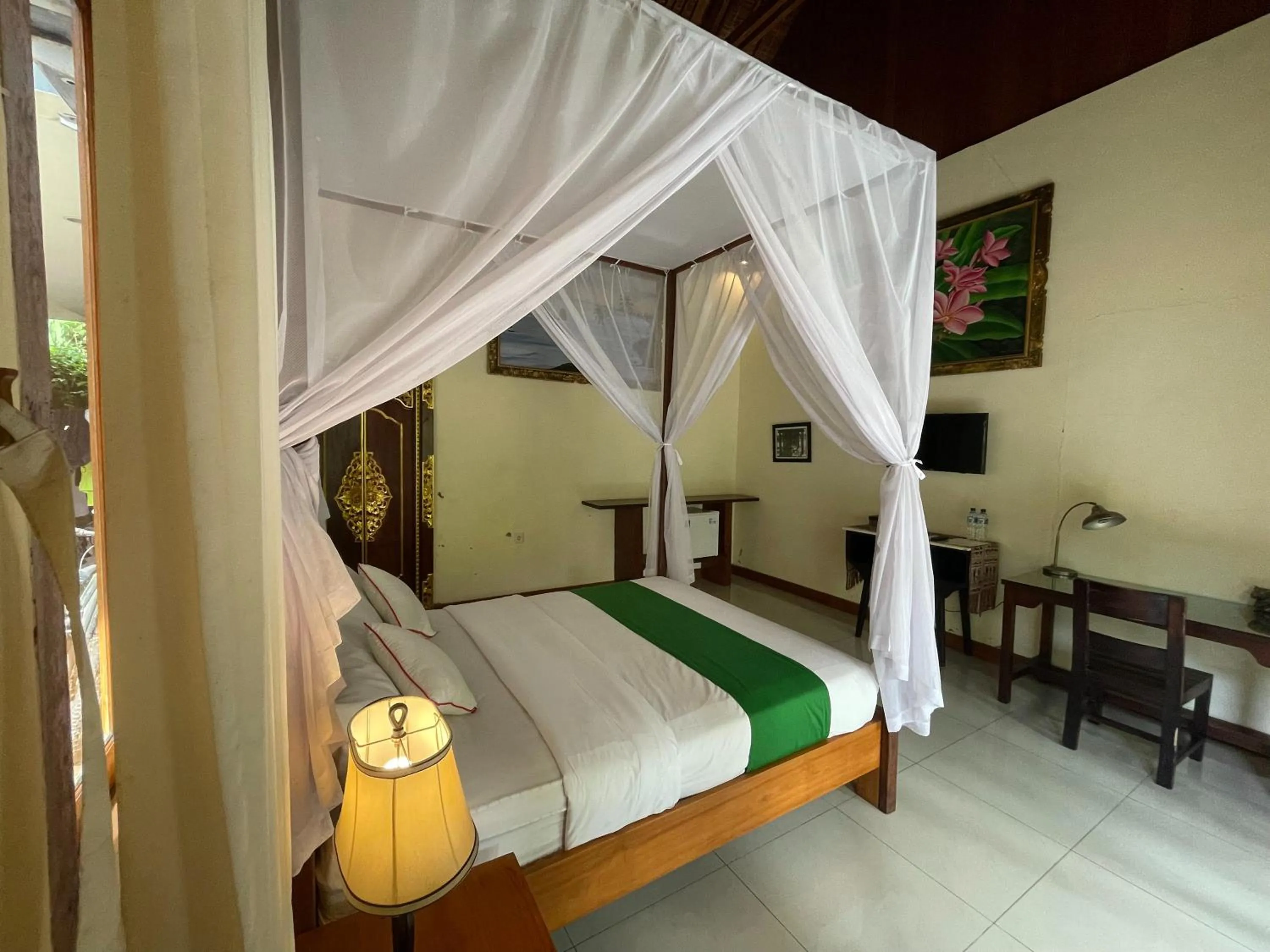 Bed in Graha Madesimon