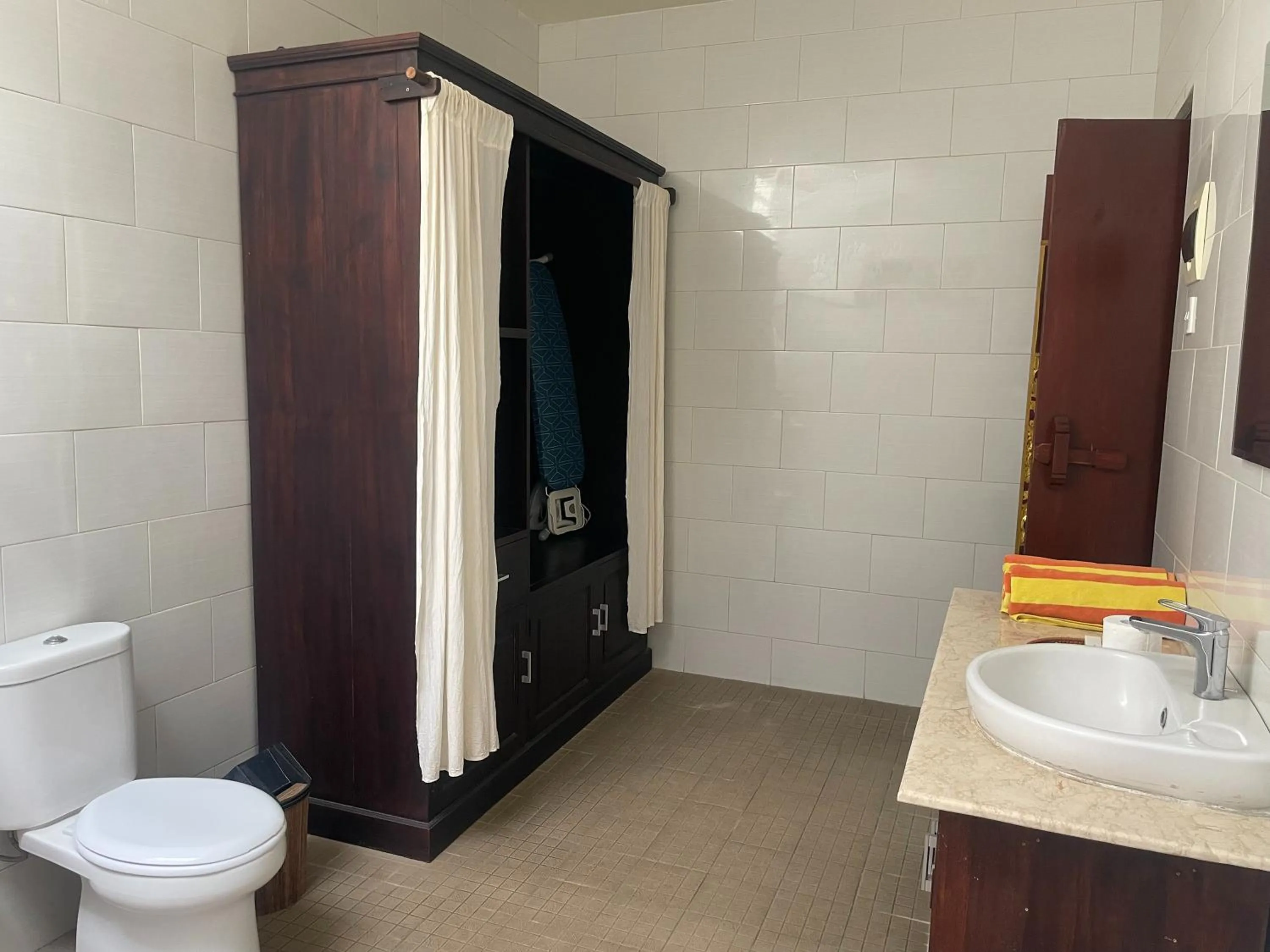 Bathroom in Graha Madesimon