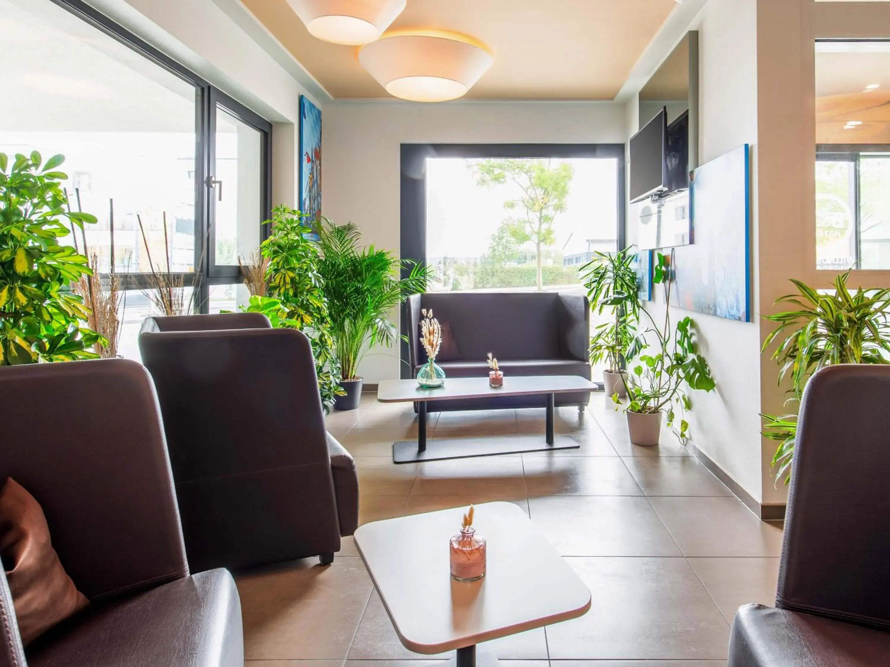 Lobby or reception in B&B Hotel Landshut Lobby or reception in B&B Hotel Landshut