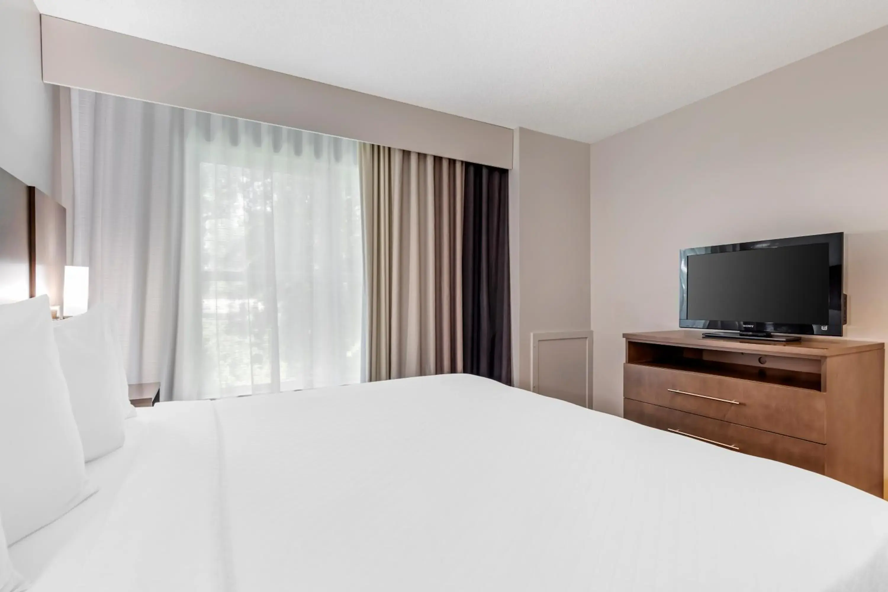 One-Bedroom King Suite - Disability Access in Country Inn & Suites by Radisson, Annapolis, MD One-Bedroom King Suite - Disability Access in Country Inn & Suites by Radisson, Annapolis, MD