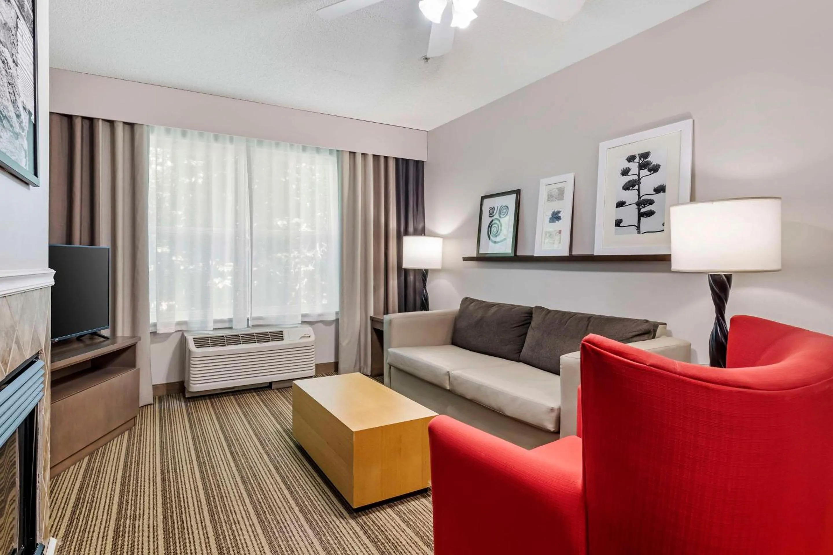 Bedroom in Country Inn & Suites by Radisson, Annapolis, MD