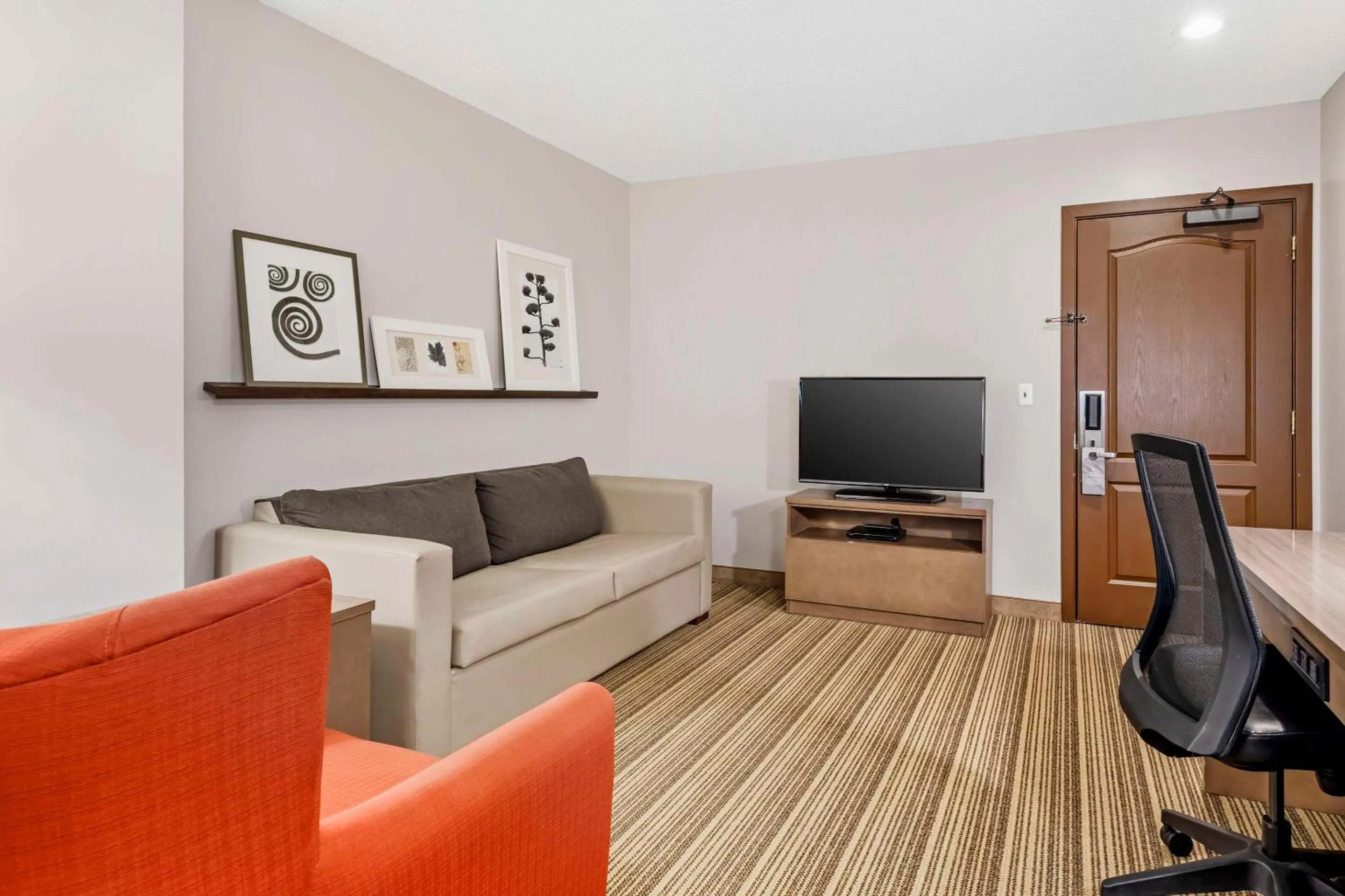 Bedroom in Country Inn & Suites by Radisson, Annapolis, MD