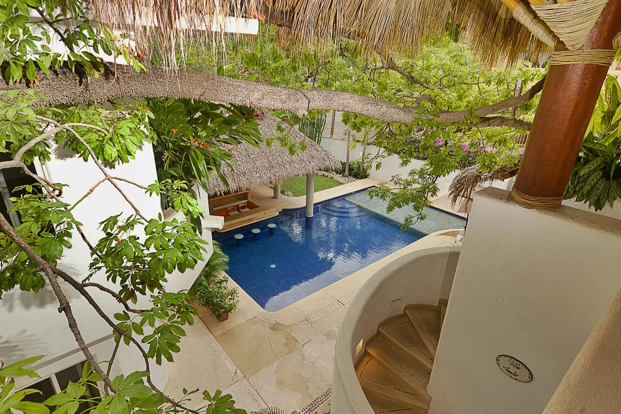 Swimming pool in Villas Naomi