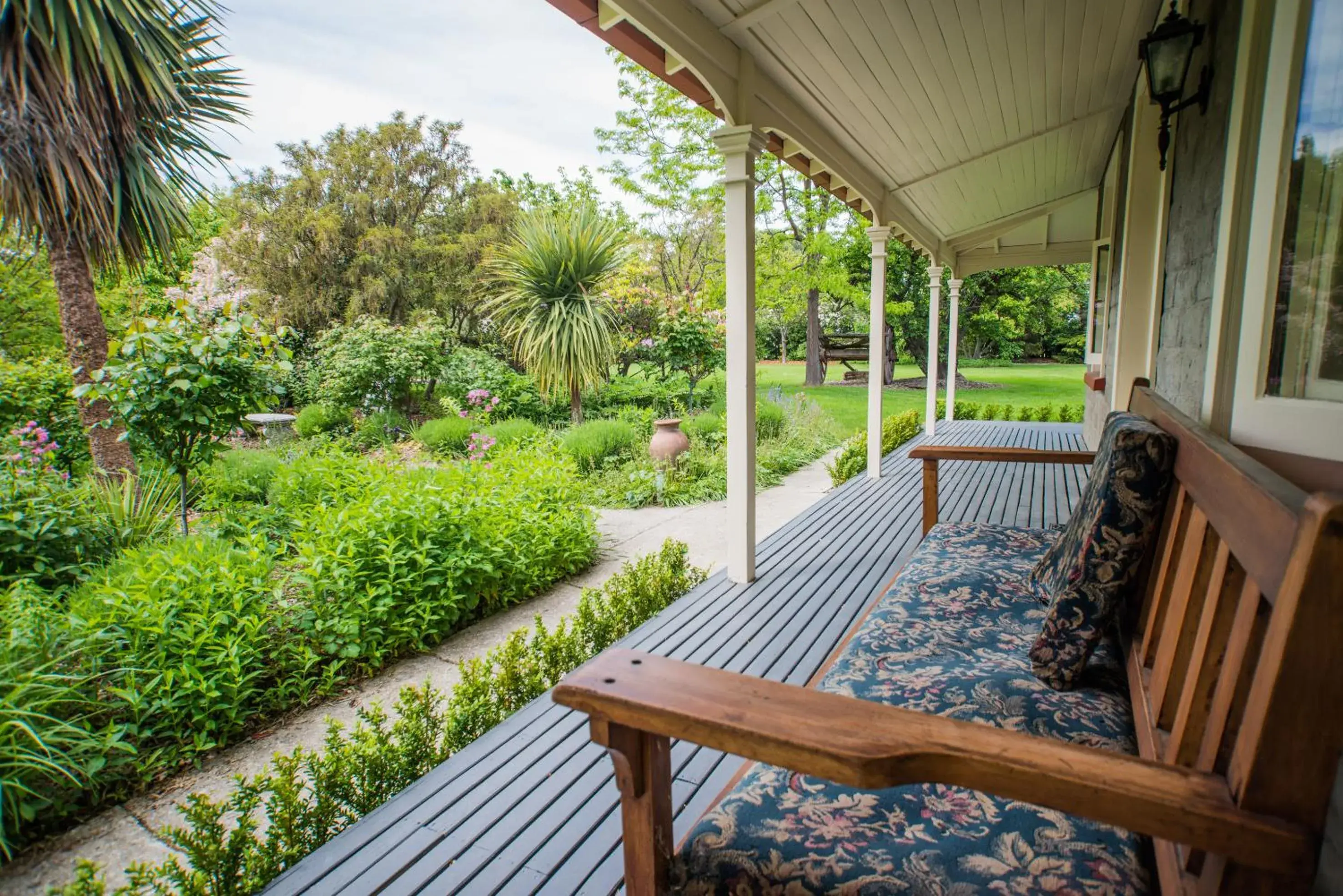 Garden in Hartley Homestead Boutique Bed & Breakfast Garden in Hartley Homestead Boutique Bed & Breakfast