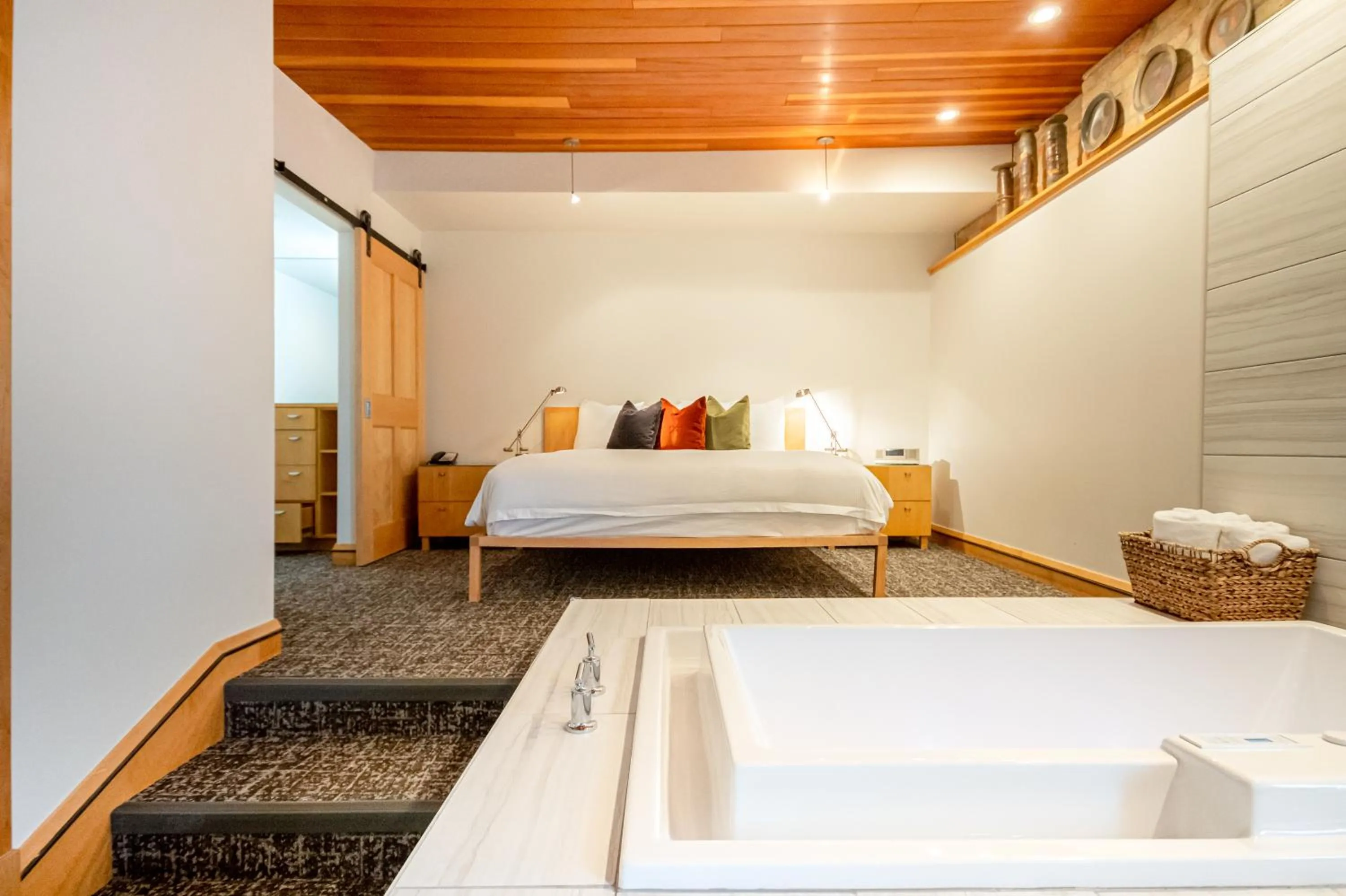 Deluxe Suite with Spa Bath in Hotel Donaldson