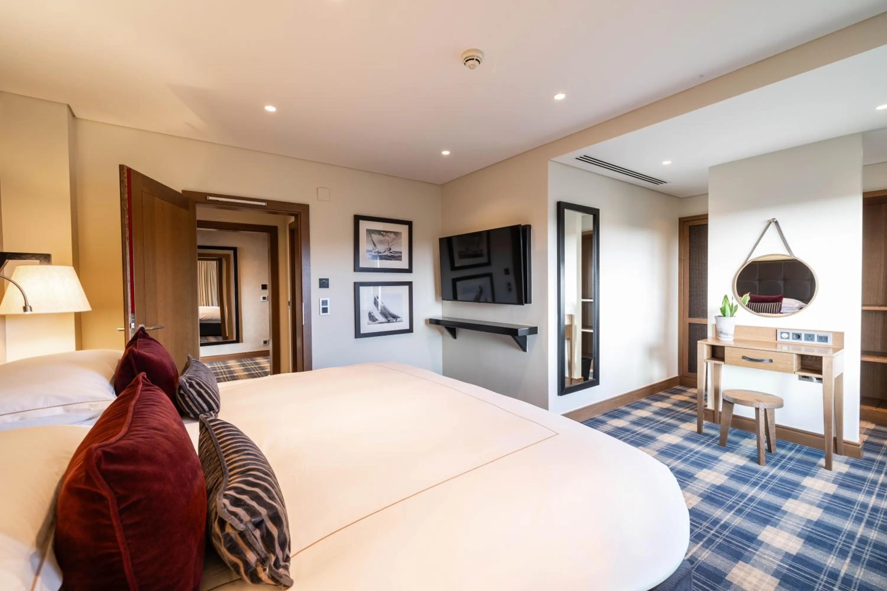 Bed in The Europe Hotel & Resort