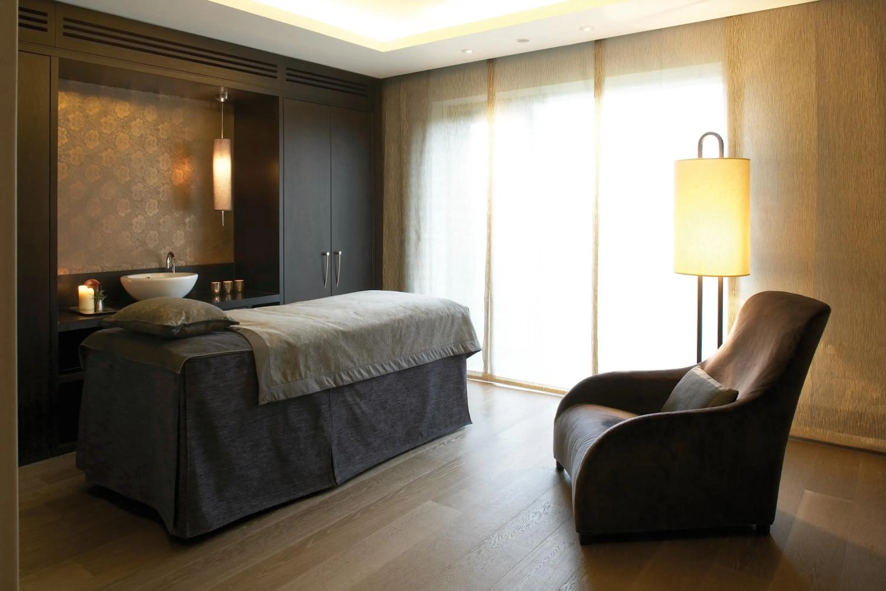 Massage, Bed in The Europe Hotel & Resort