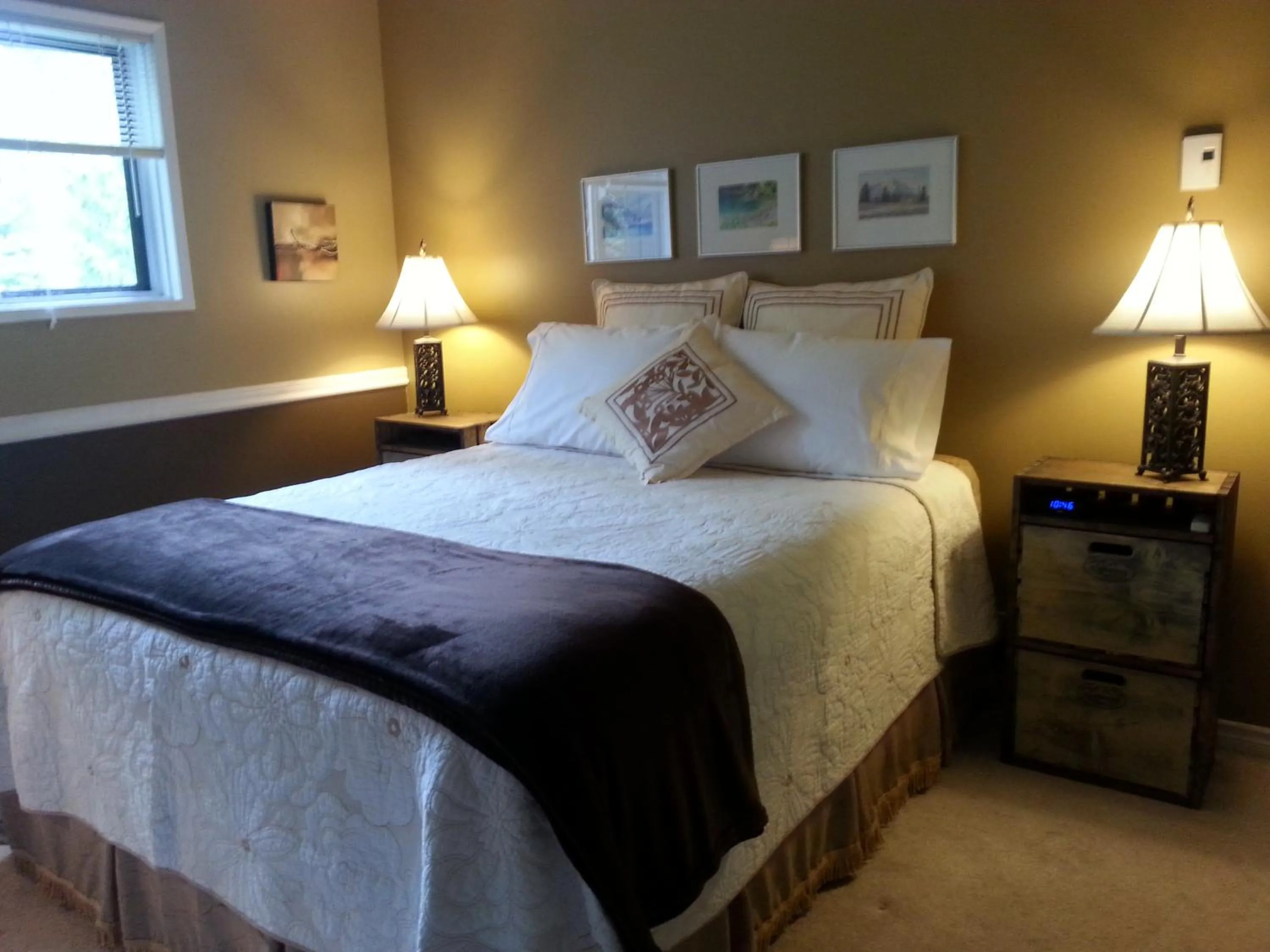 Bed in Creekside B&B