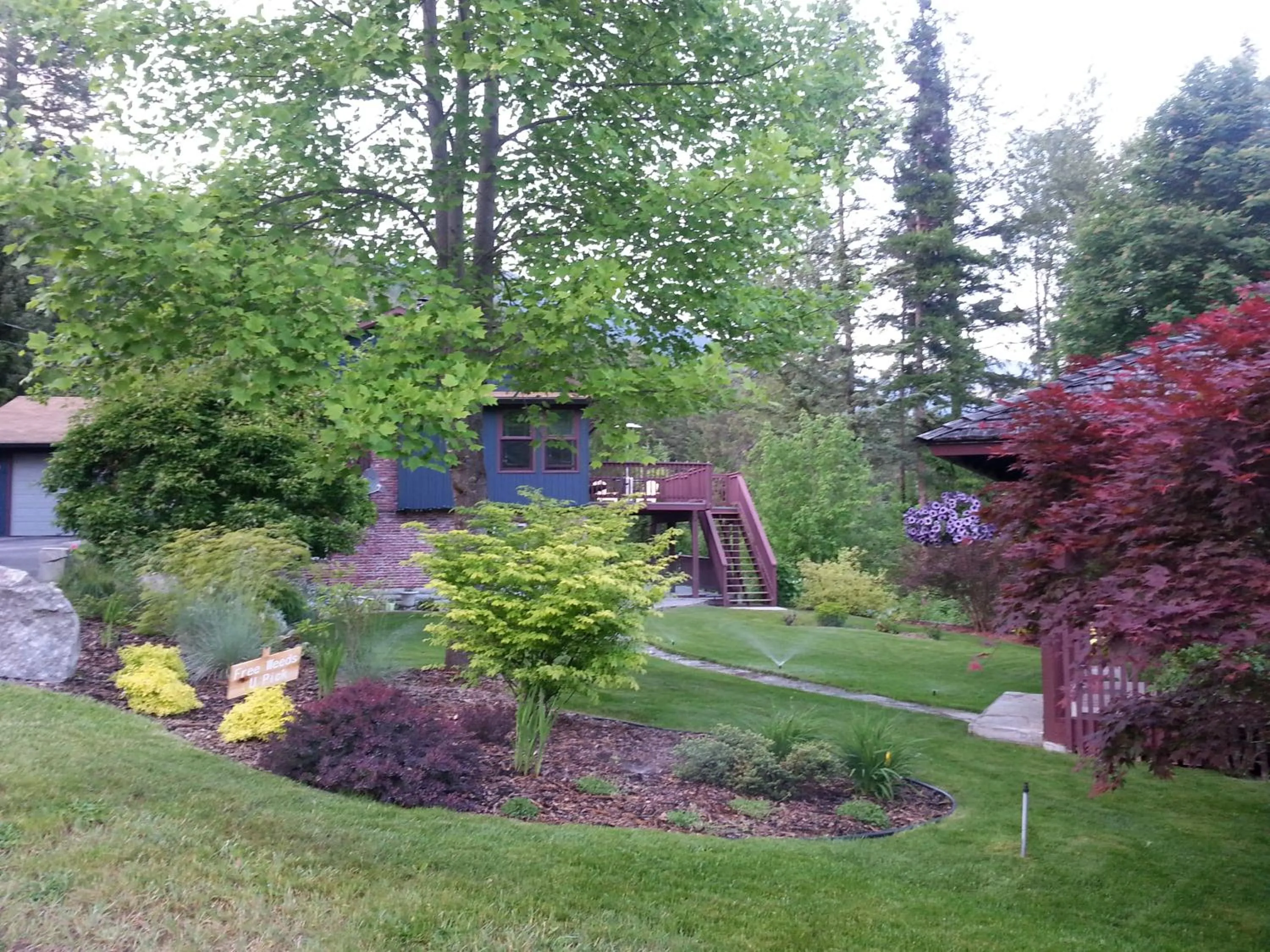 Property building in Creekside B&B