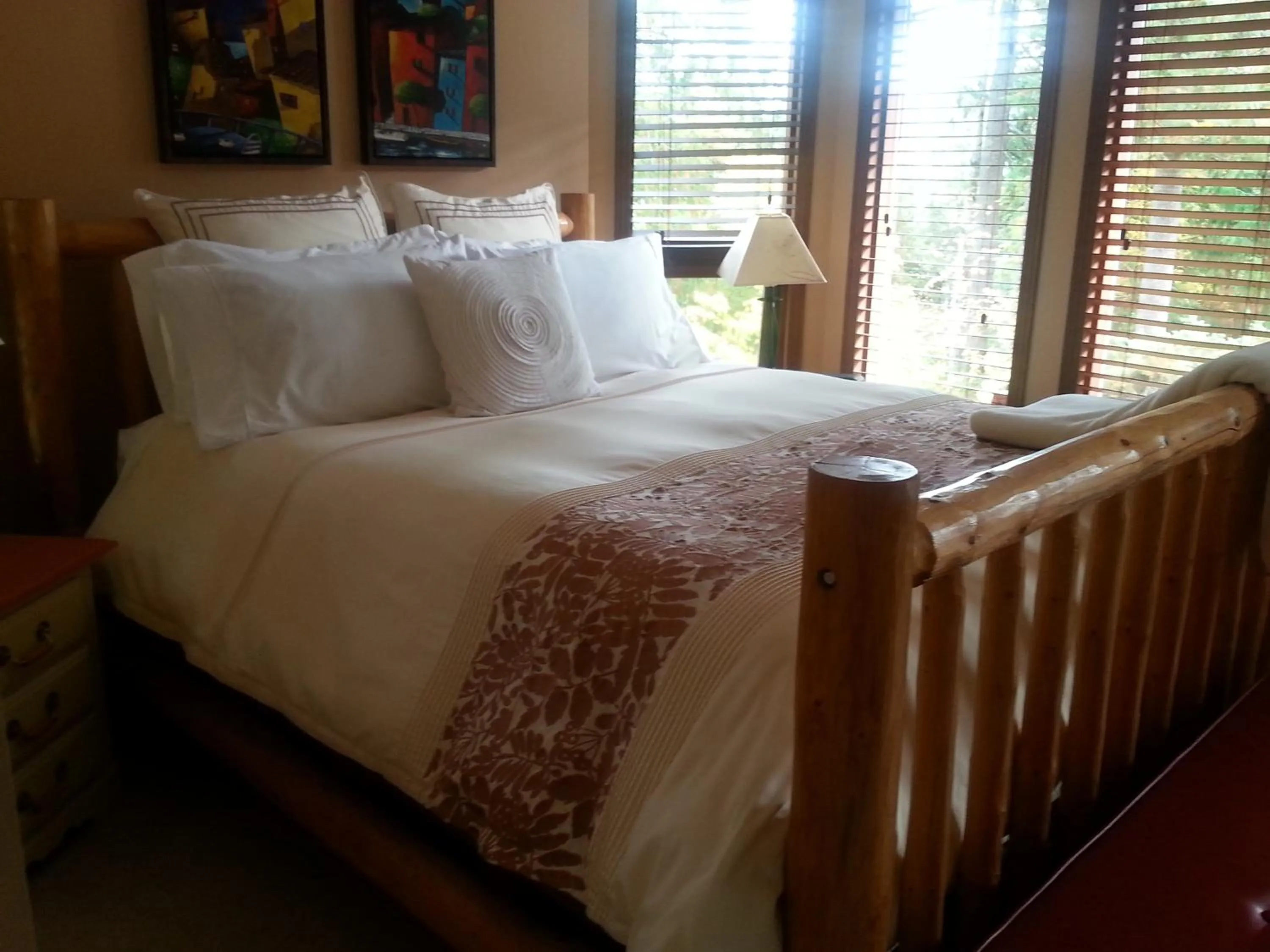 Bed in Creekside B&B